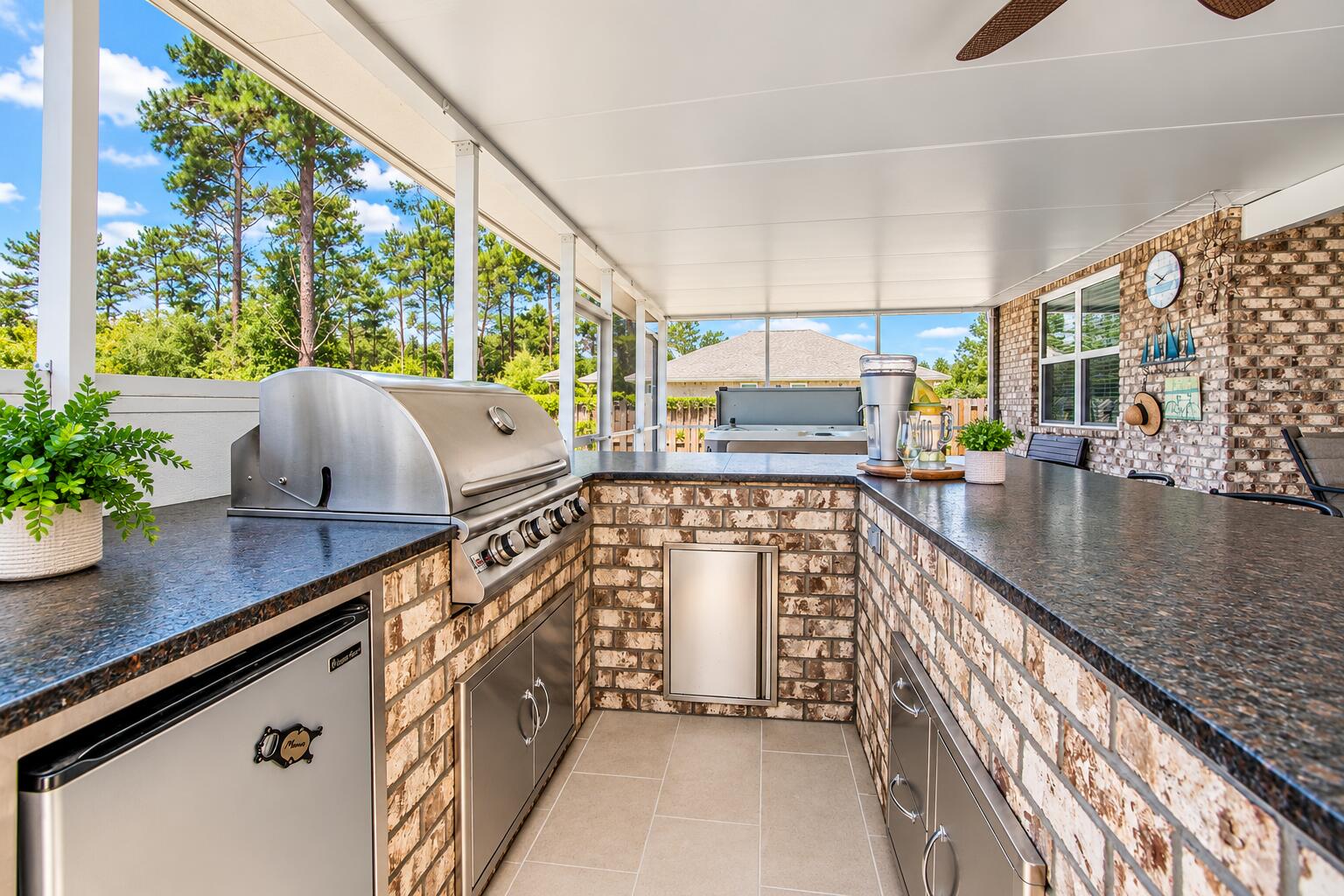 HAMMOCK BAY - Residential