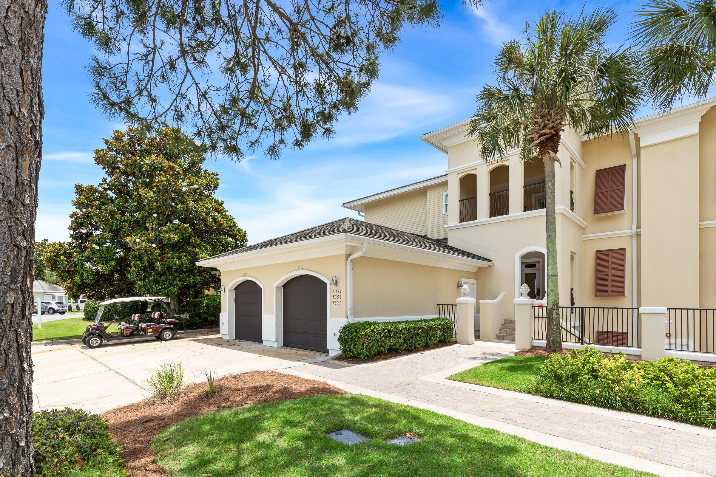 PINE RIDGE VILLAS - Residential