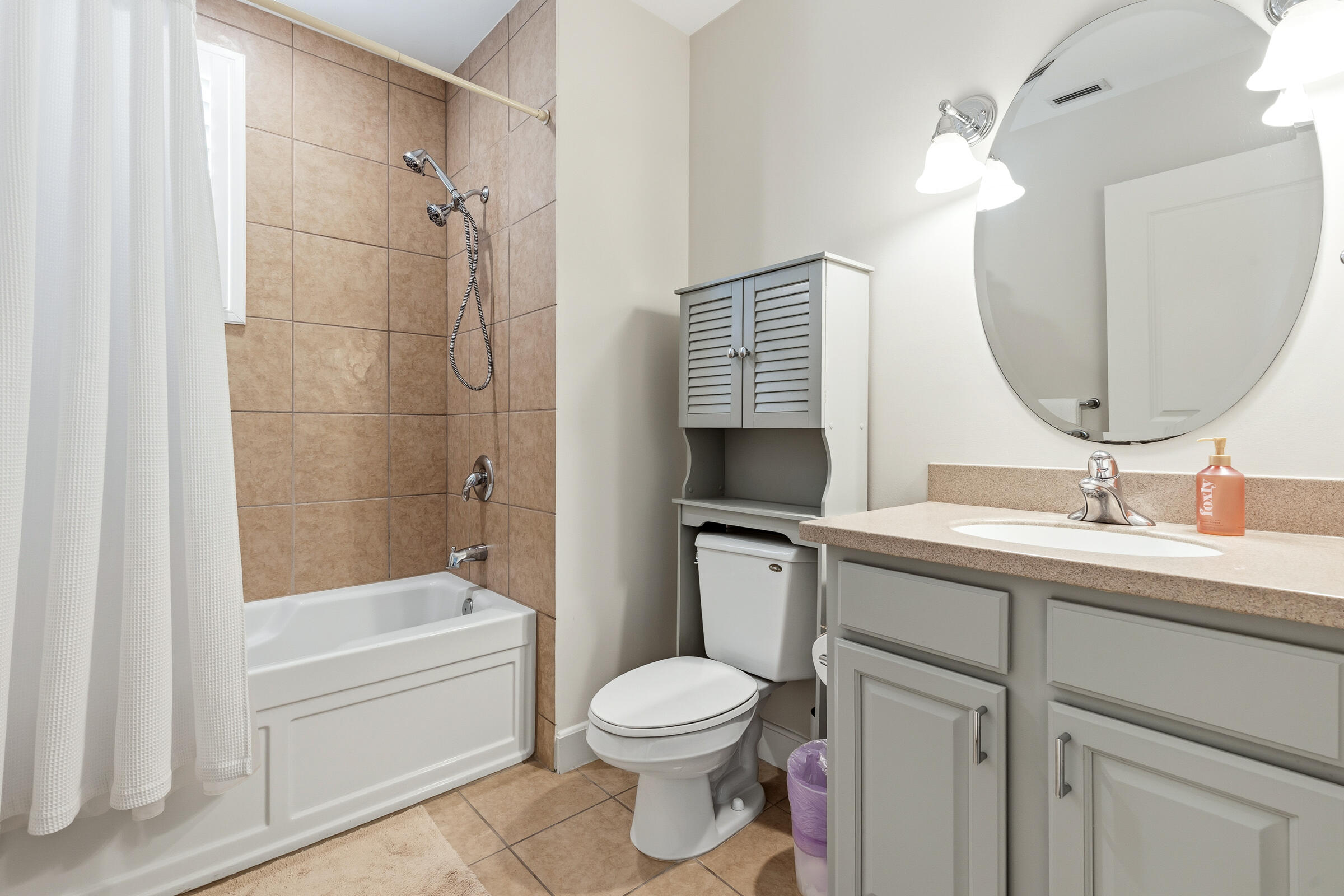 PINE RIDGE VILLAS - Residential
