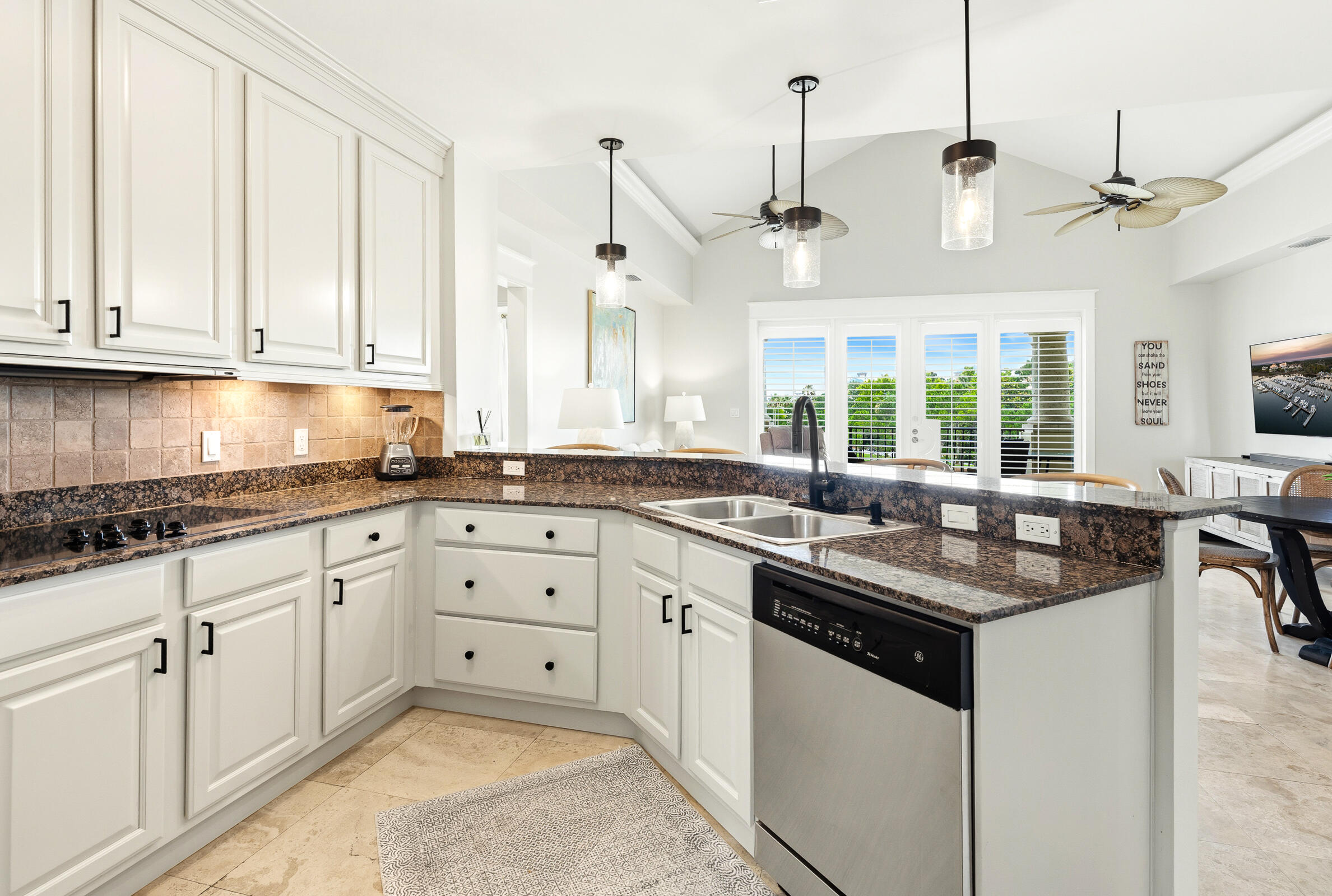 PINE RIDGE VILLAS - Residential