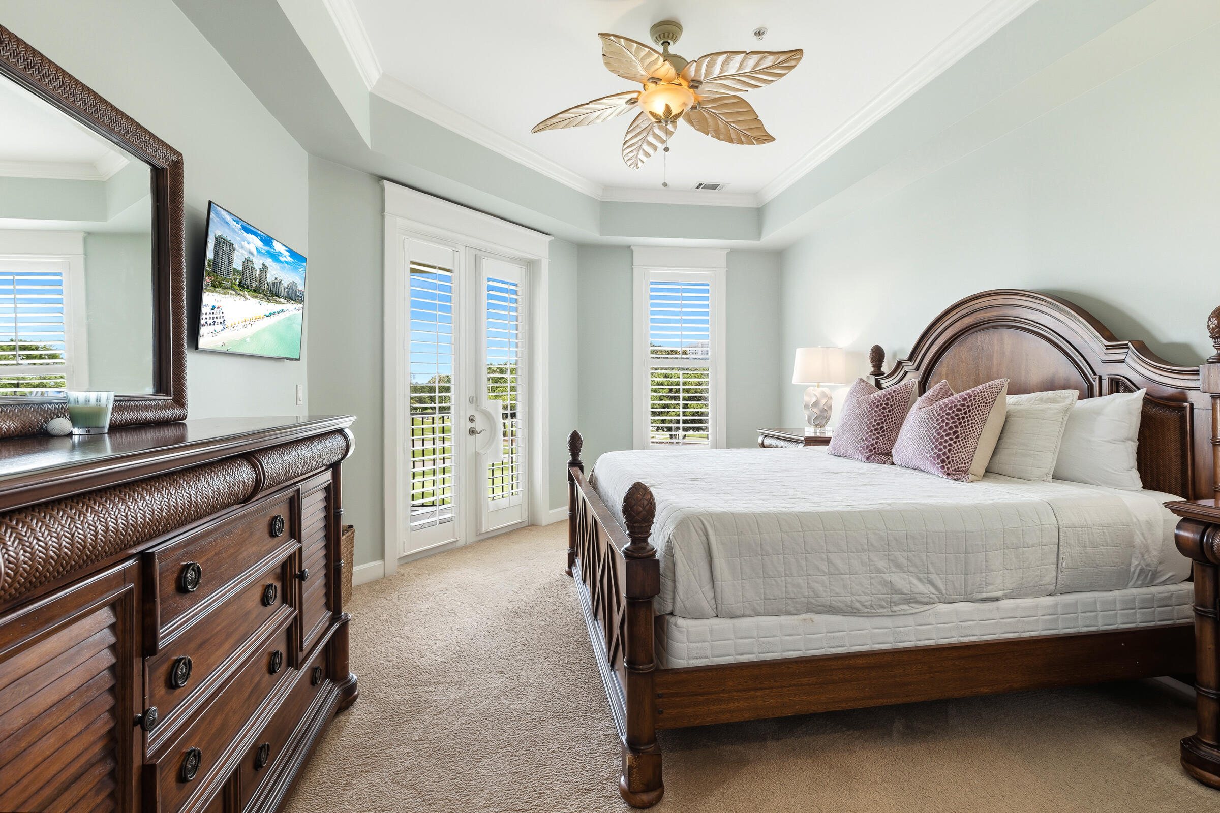 PINE RIDGE VILLAS - Residential