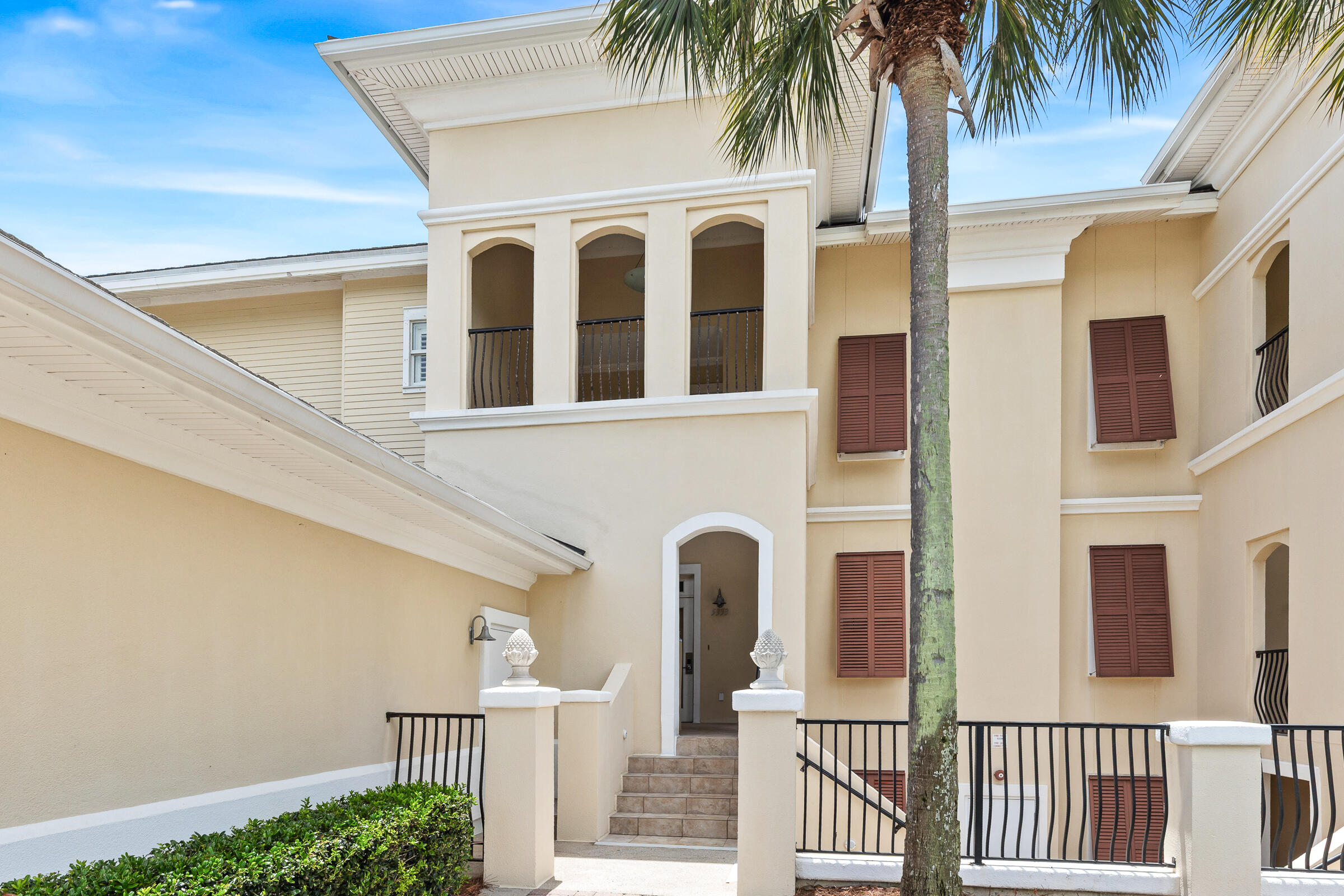 PINE RIDGE VILLAS - Residential