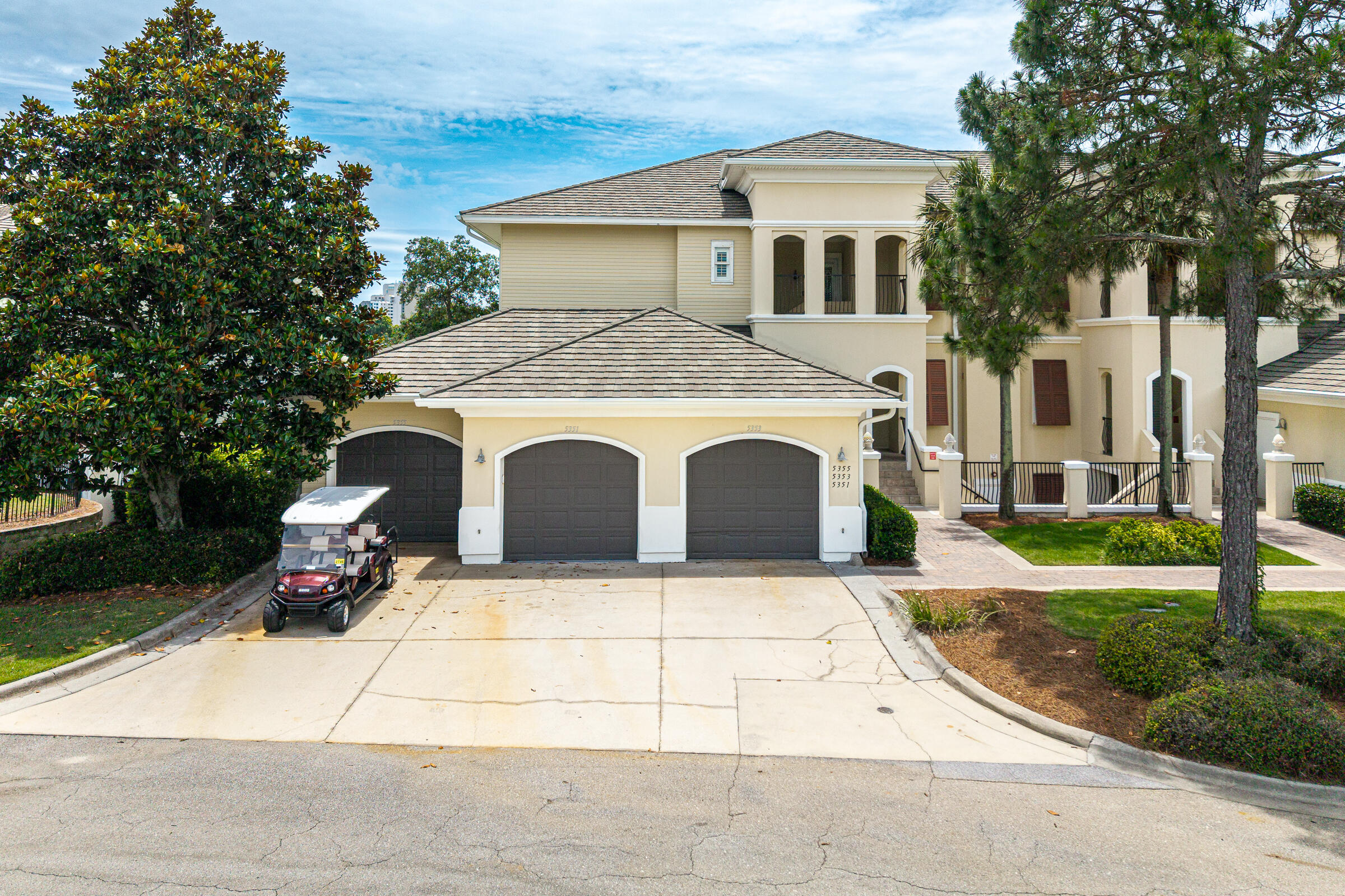 PINE RIDGE VILLAS - Residential