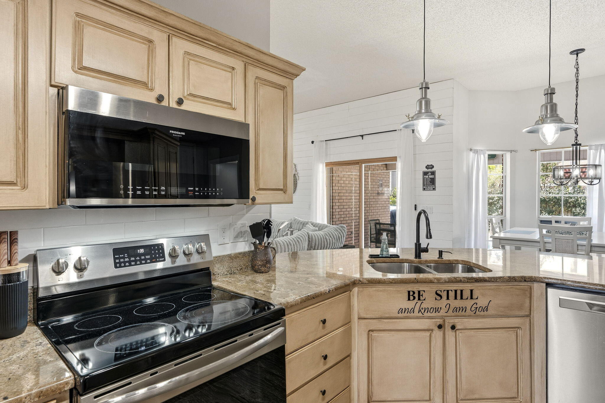 RUSHLIN PARK S/D - Residential