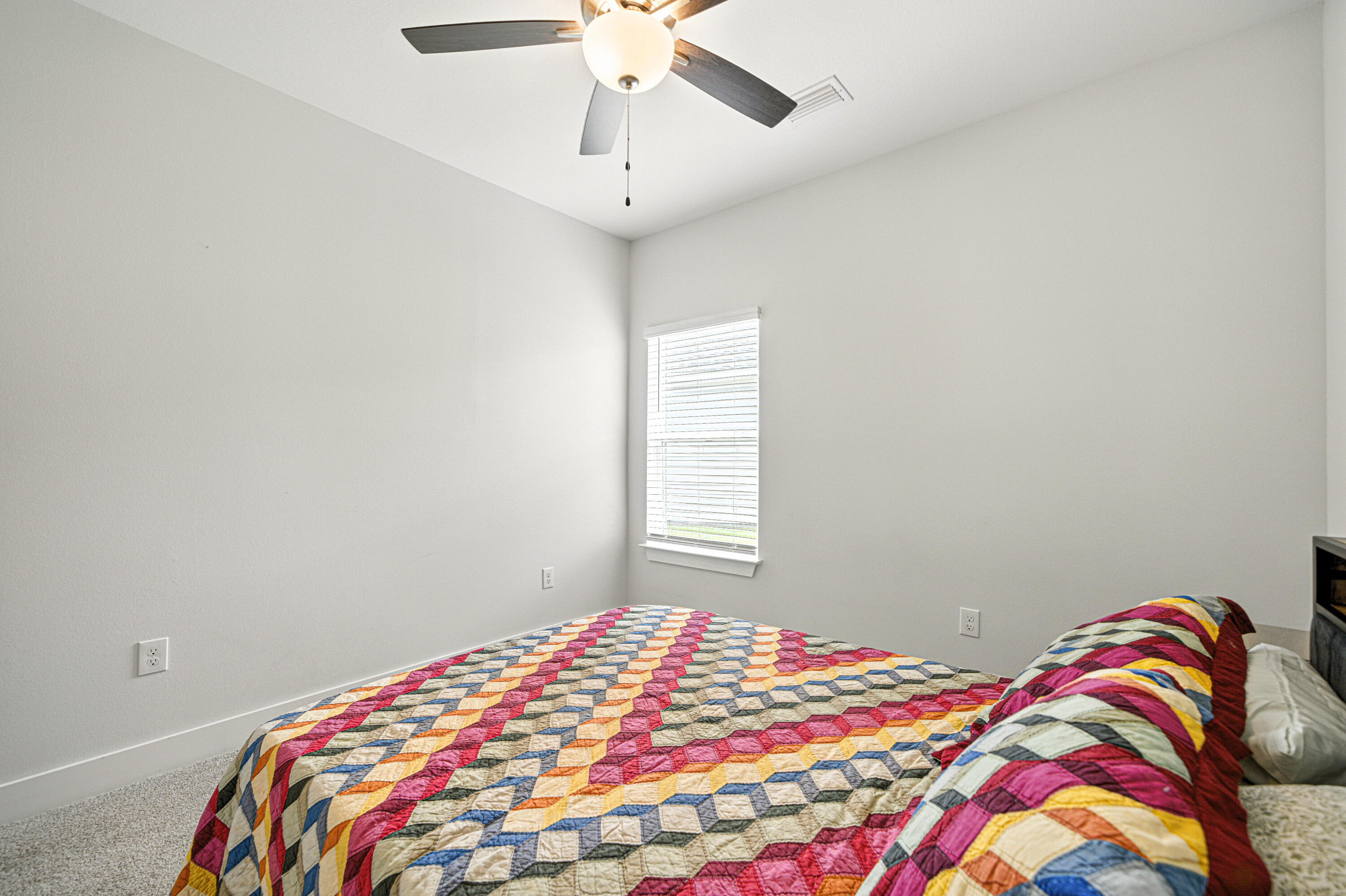 RIVERWALK PH I - Residential Lease