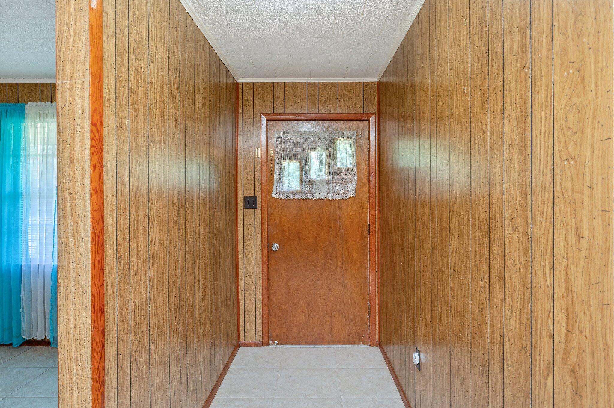 METES & BOUNDS - Residential Lease