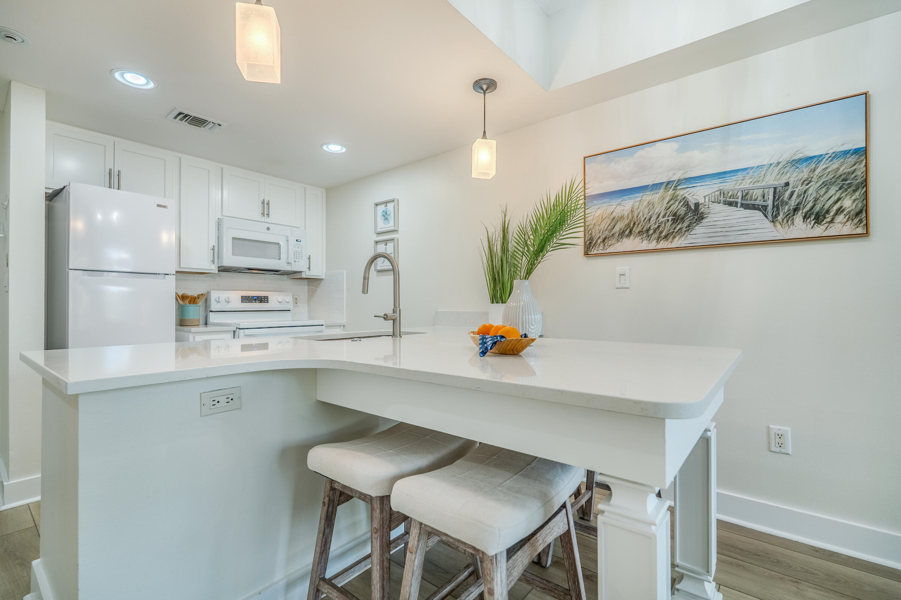 MARKET STREET INN - Residential