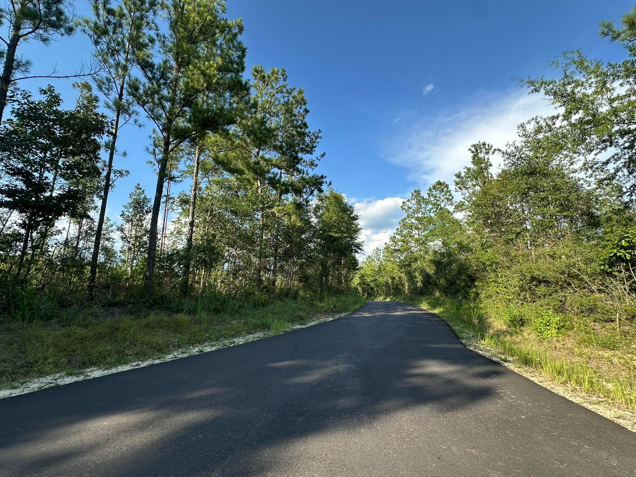 NO RECORDED SUBDIVISION - Land