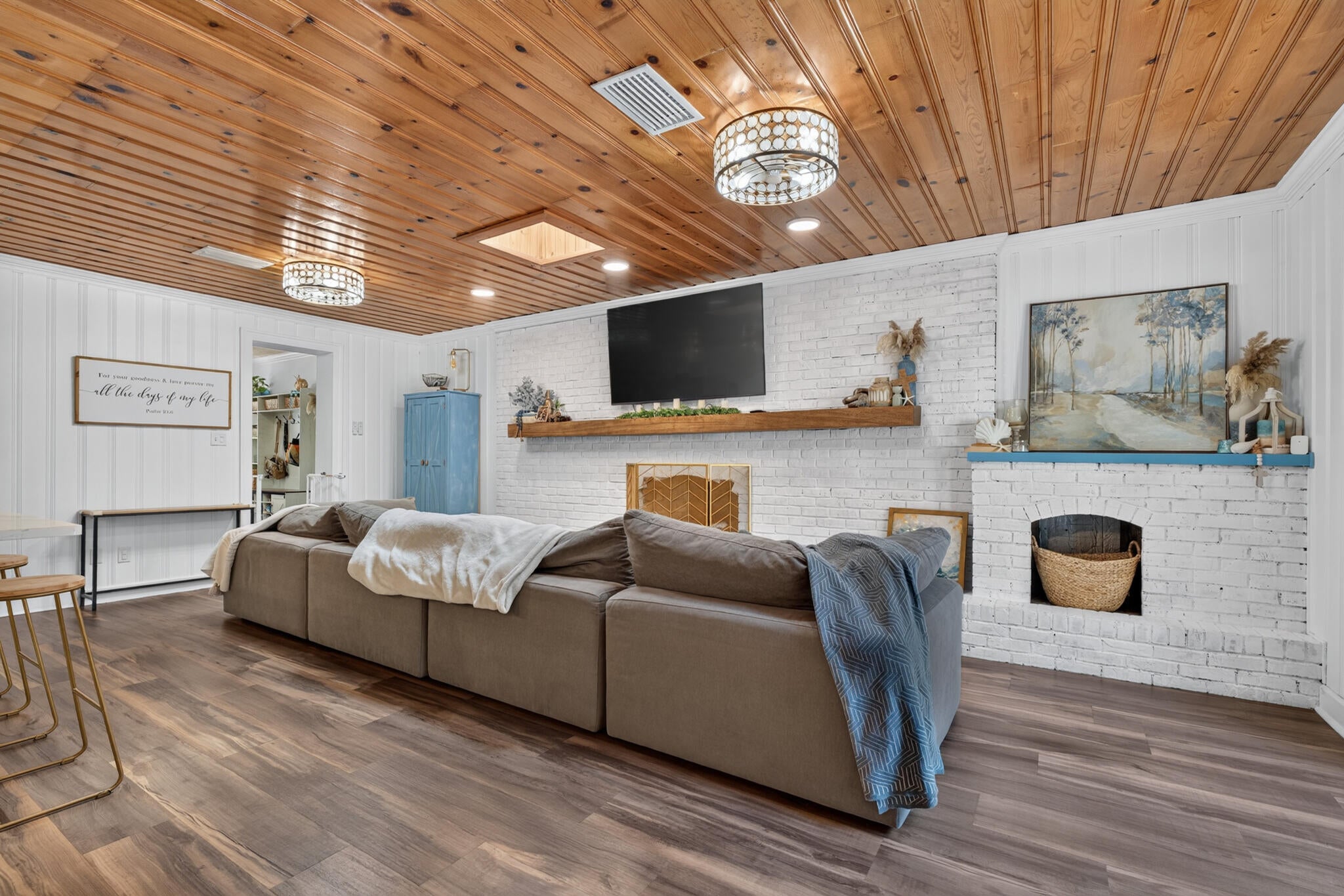 NONESUCH WAY - Residential