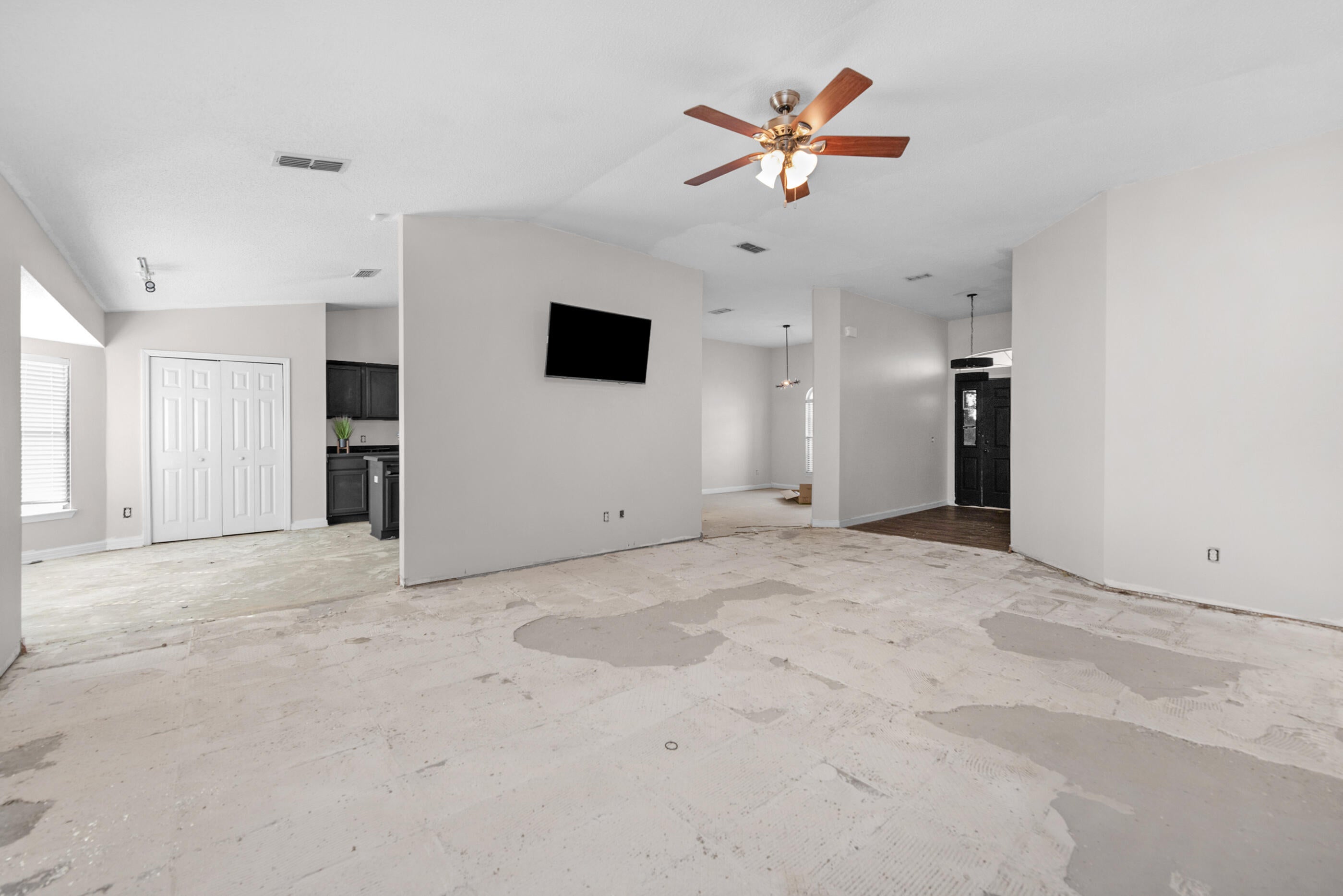 COUNTRYVIEW EST 10TH ADD LOT 75 - Residential