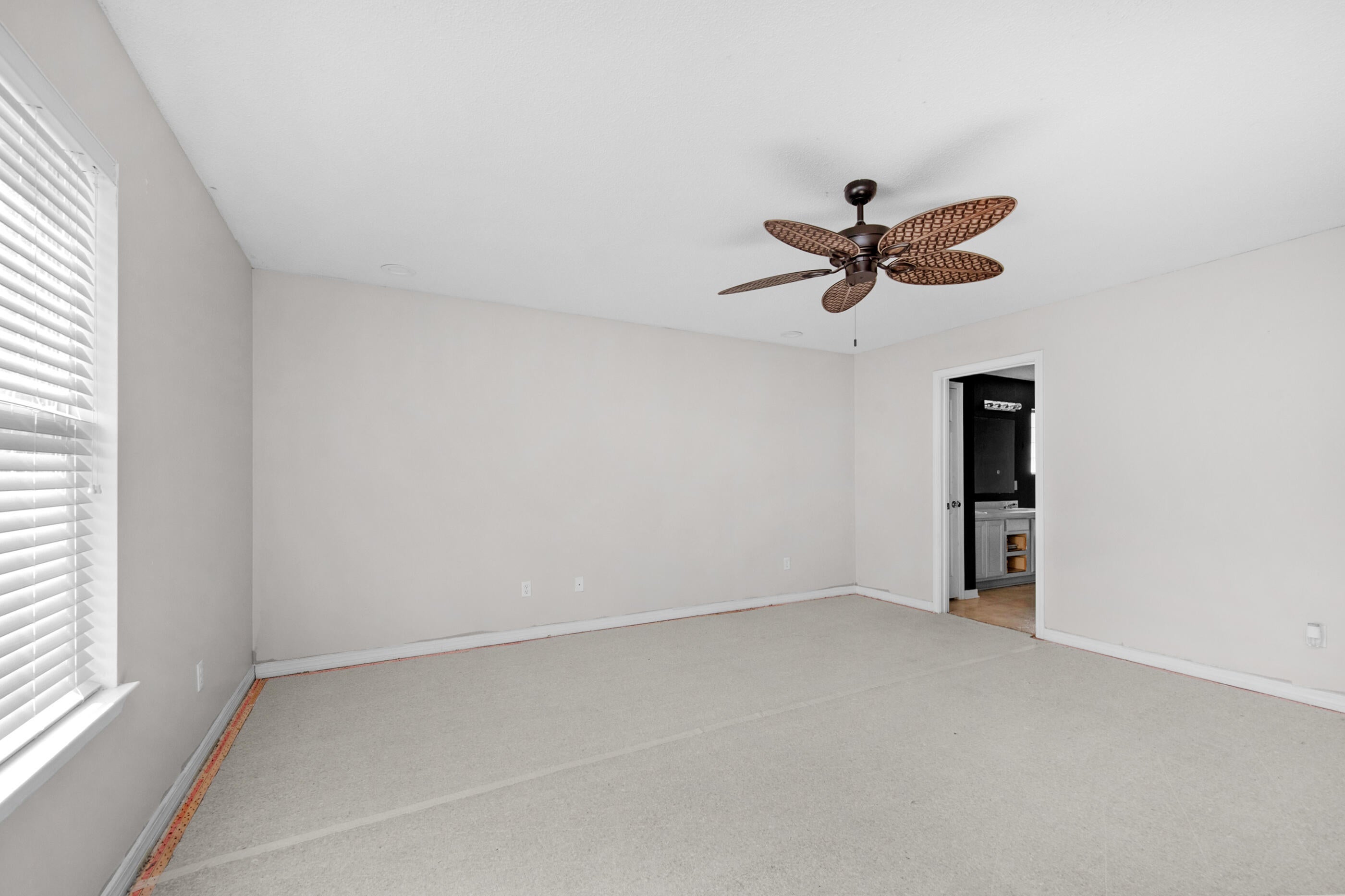COUNTRYVIEW EST 10TH ADD LOT 75 - Residential