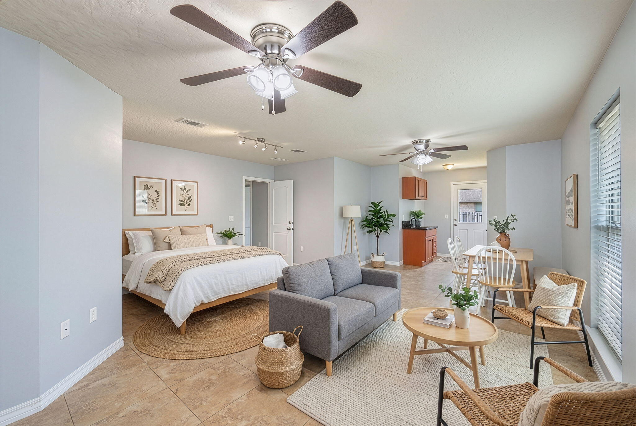 KAITLYNS PRESERVE - Residential
