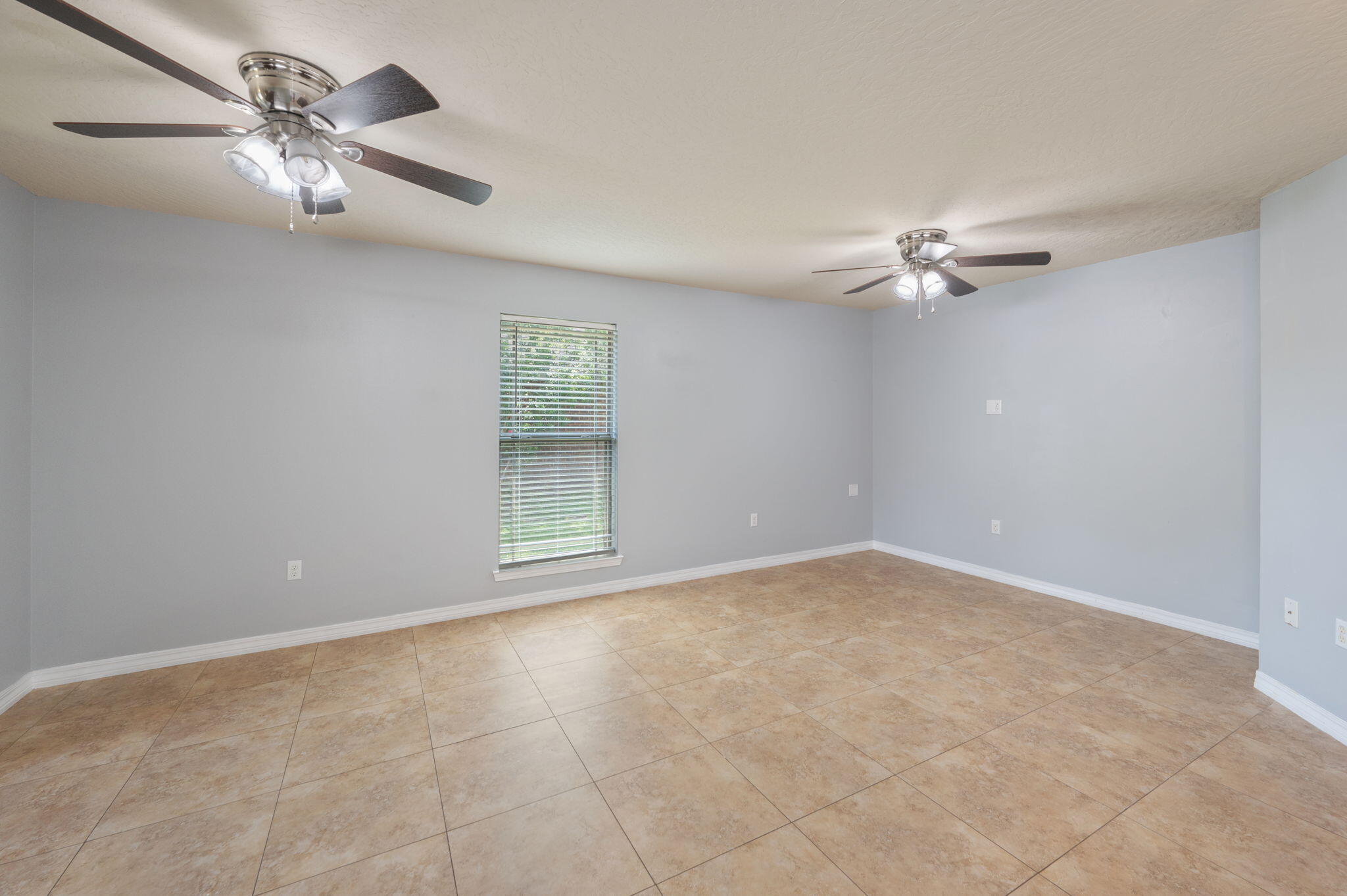 KAITLYNS PRESERVE - Residential