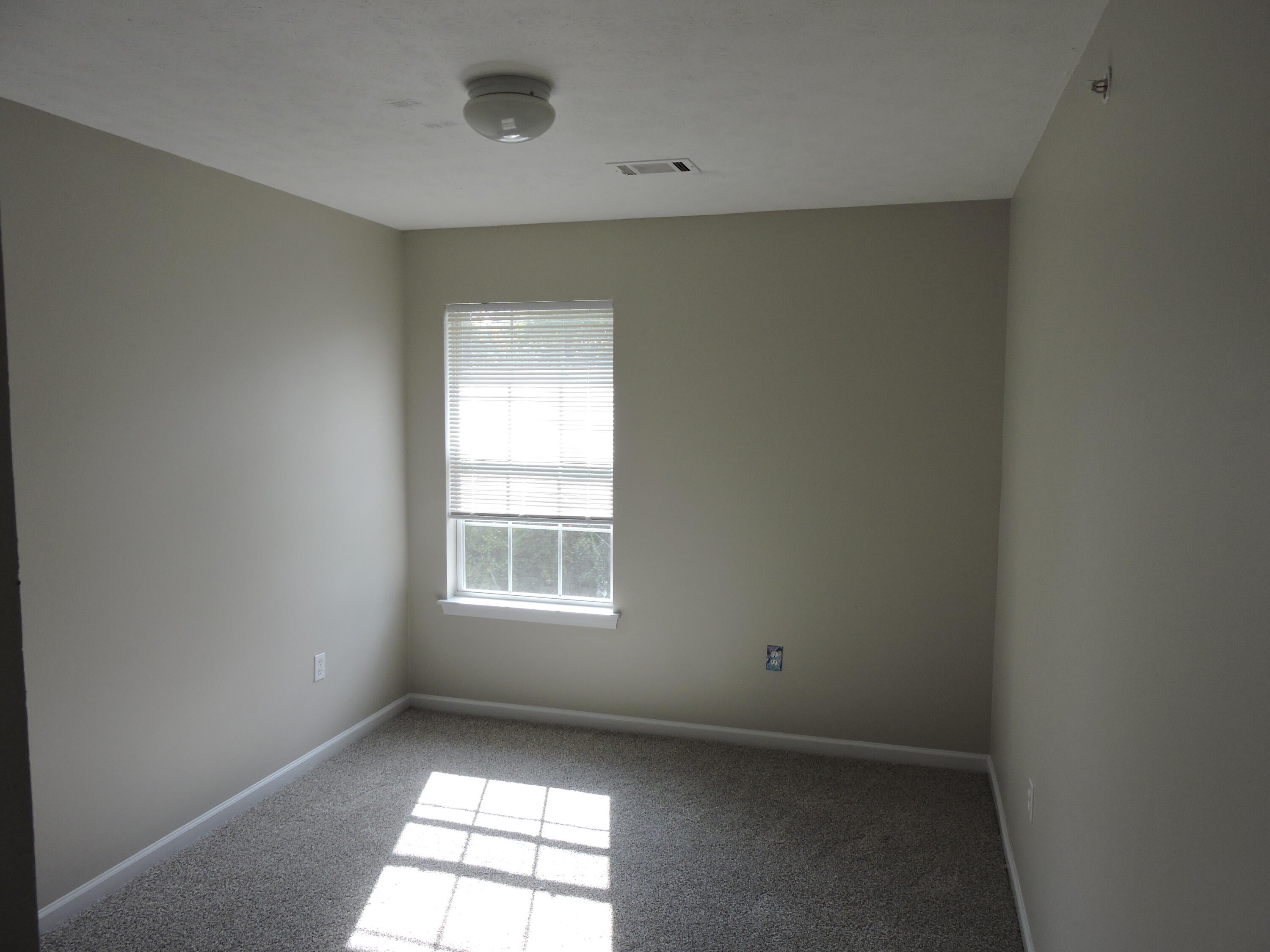 ROLLING PINES - Residential Lease