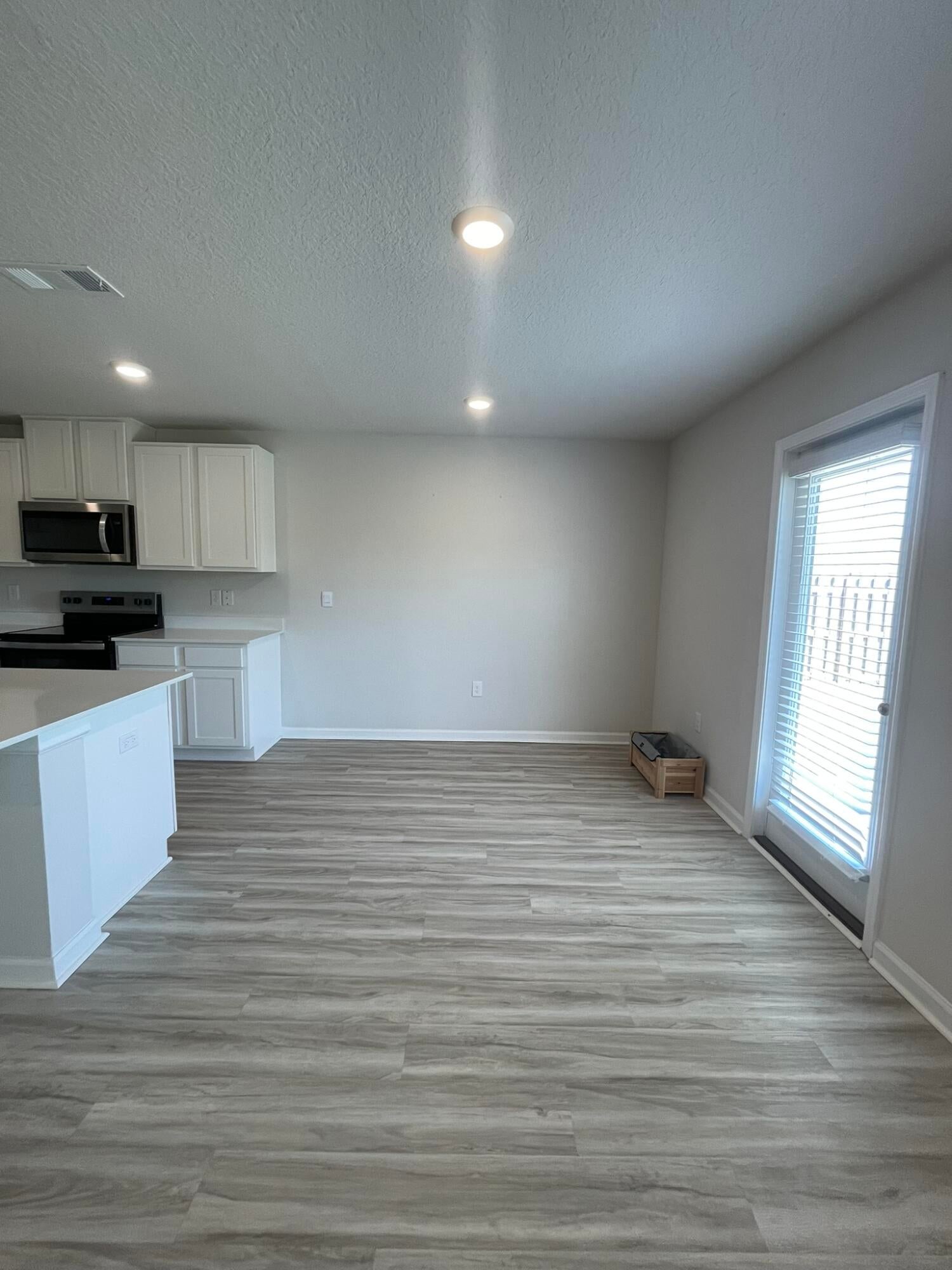 SHOAL RIVER LANDING PHASE 3A - Residential Lease