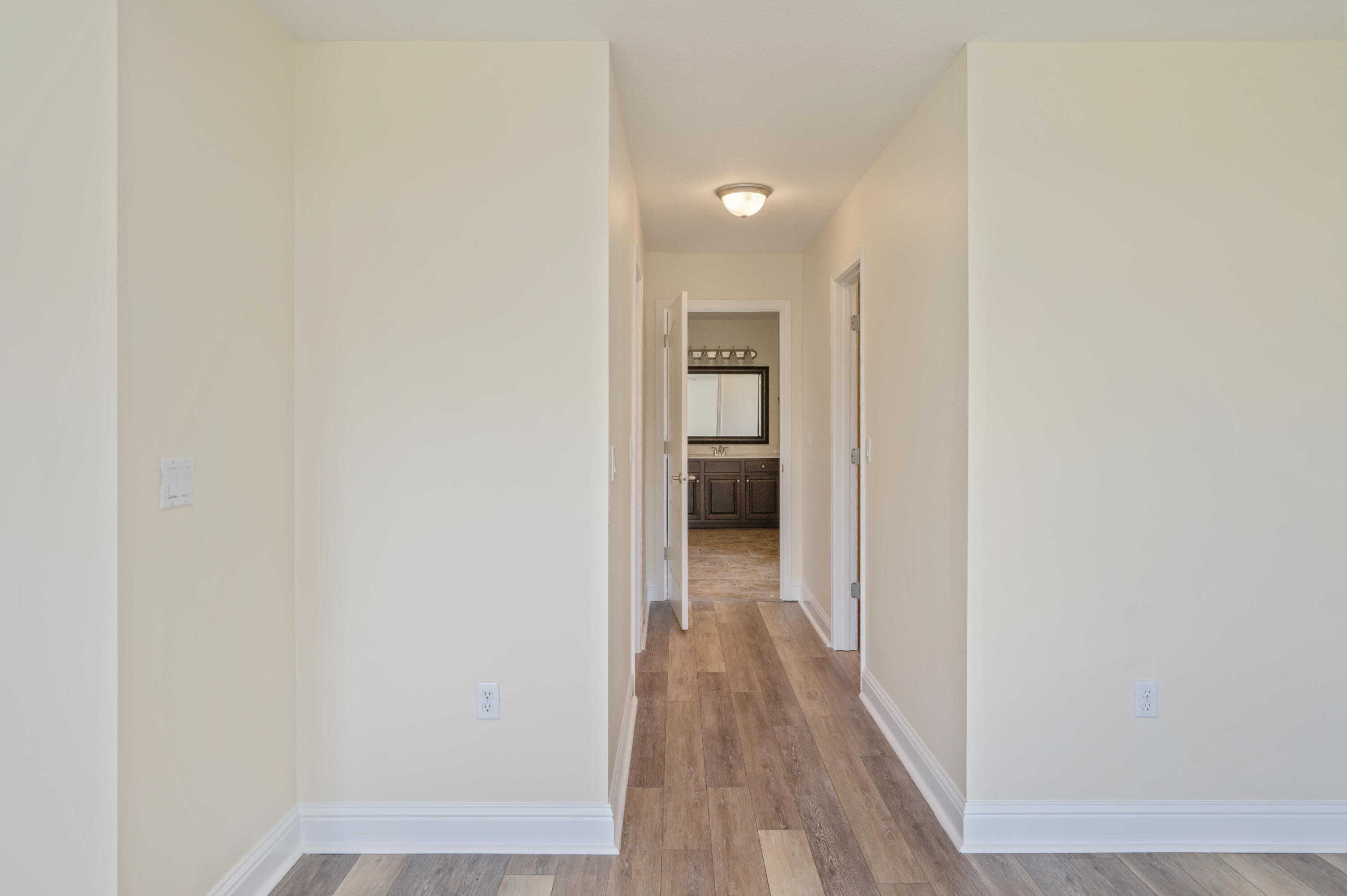 BROWNSTONE MANOR - Residential