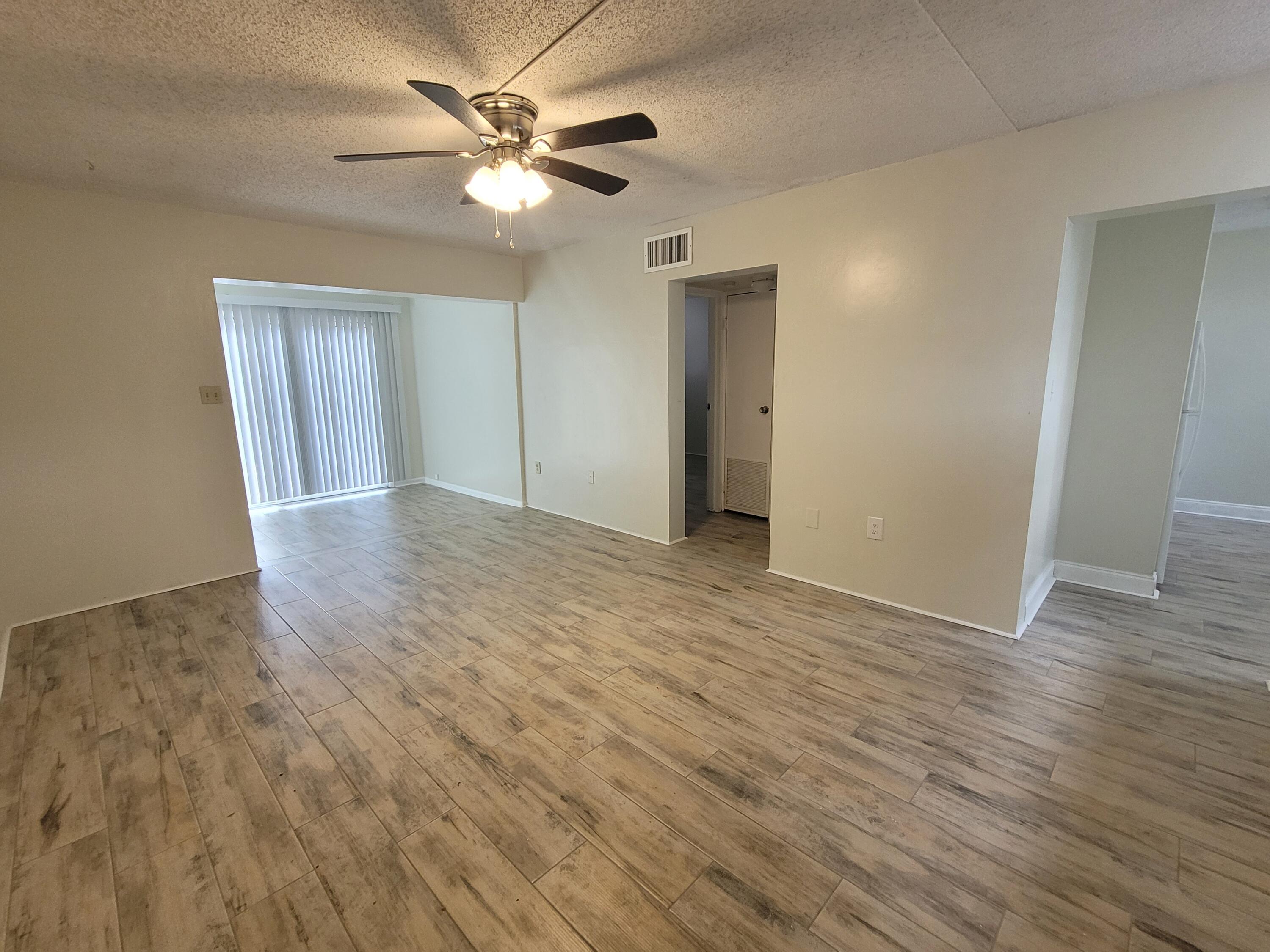 SEA PALM 2 CONDO - Residential Lease