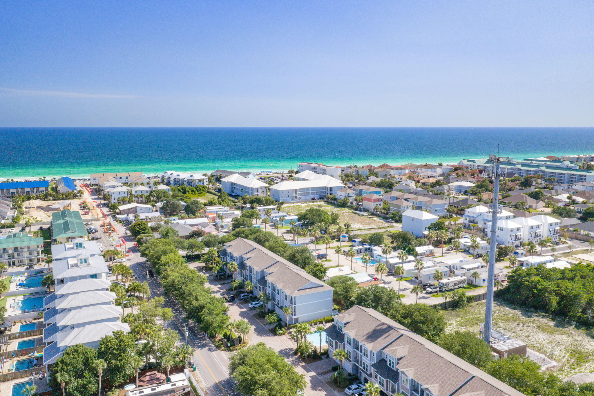 DRIFTWOOD DRIVE TOWNHOMES - Residential
