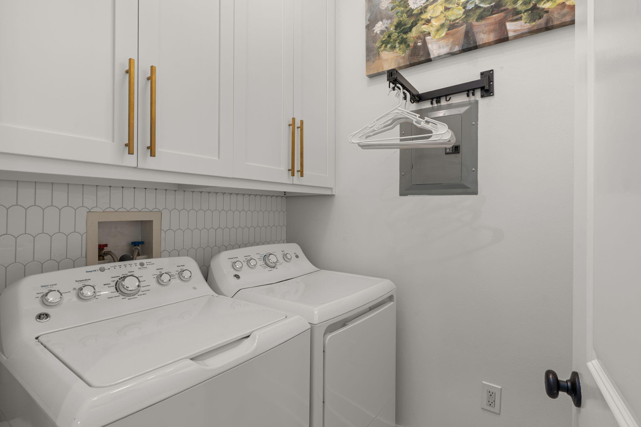 CARSON OAKS - Residential
