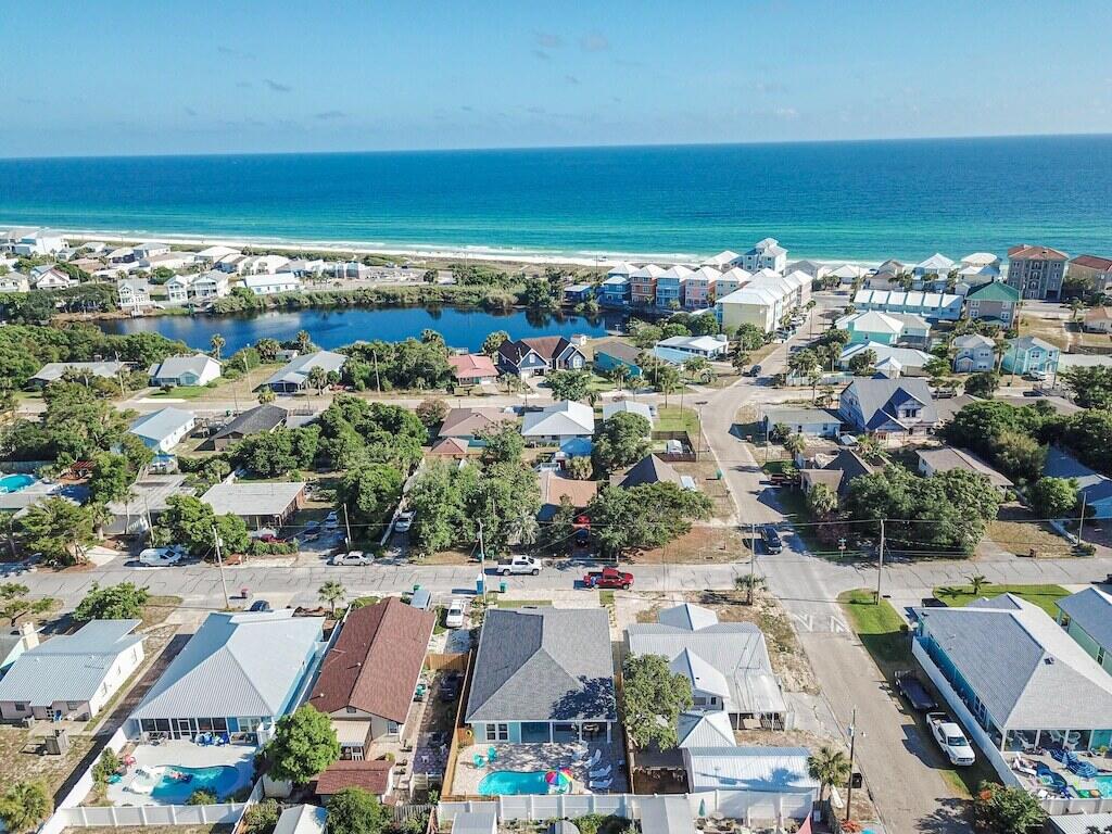 RIVIERA BEACH - Residential