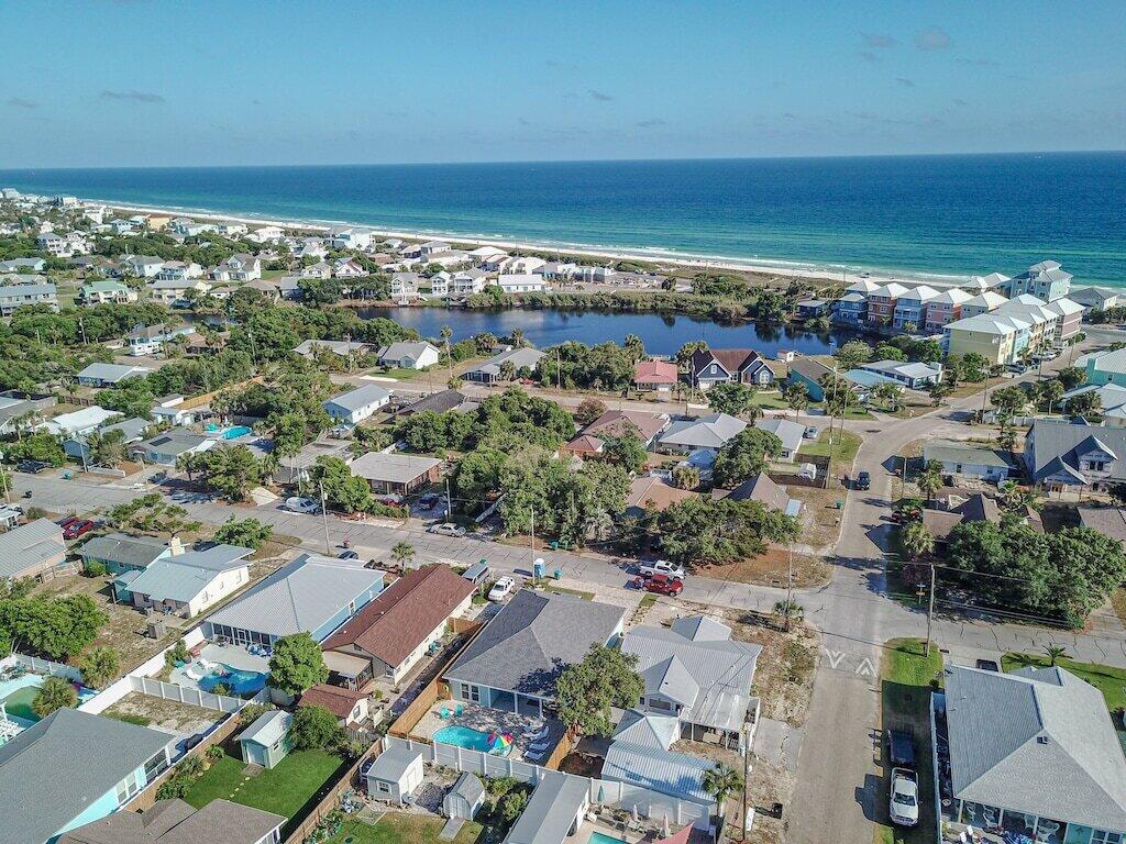 RIVIERA BEACH - Residential