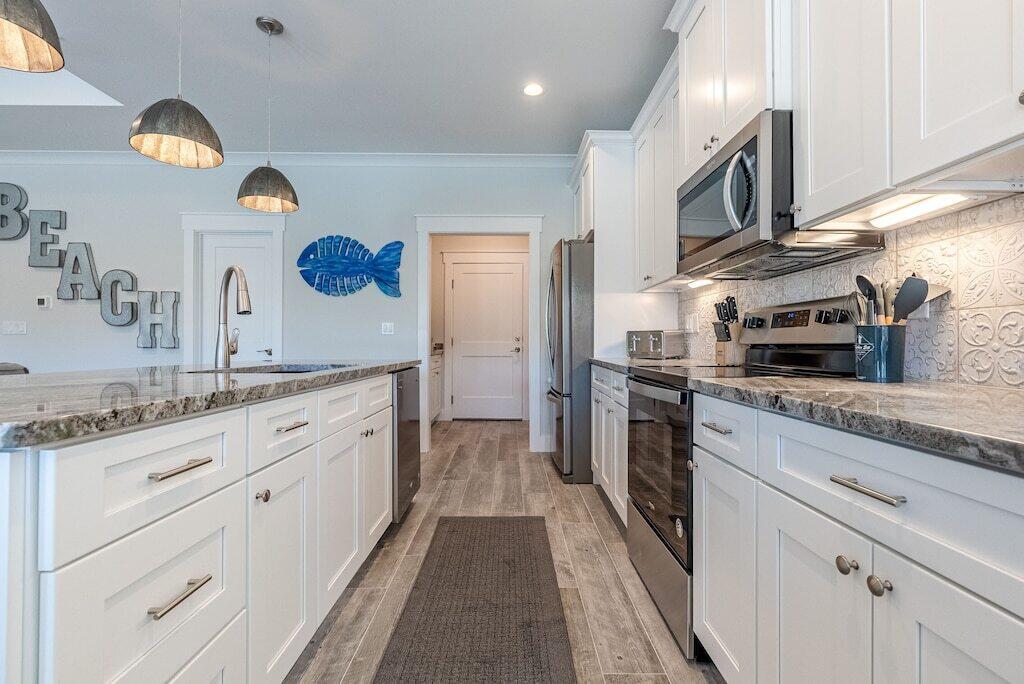 RIVIERA BEACH - Residential