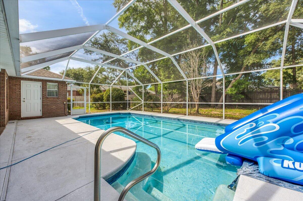 ROCKY BAYOU COUNTRY CLUB ESTATES 11 - Residential