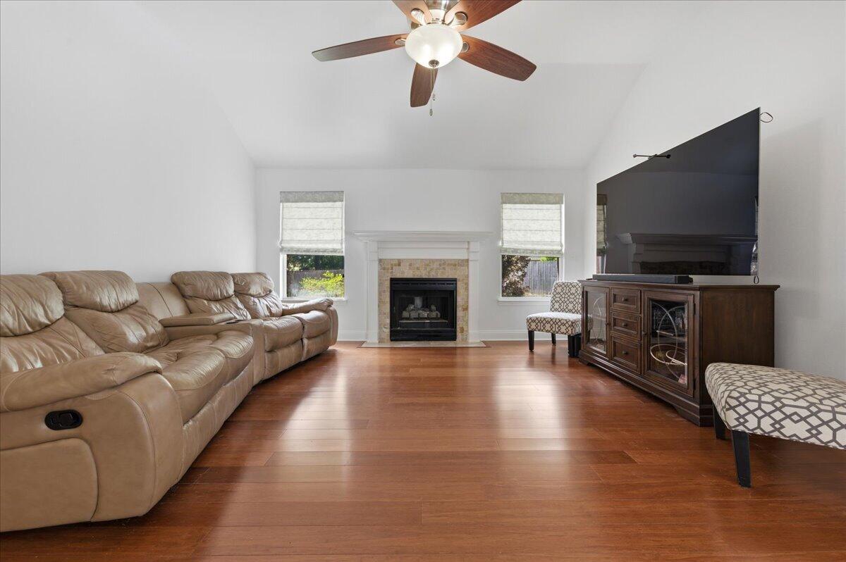 ROCKY BAYOU COUNTRY CLUB ESTATES 11 - Residential