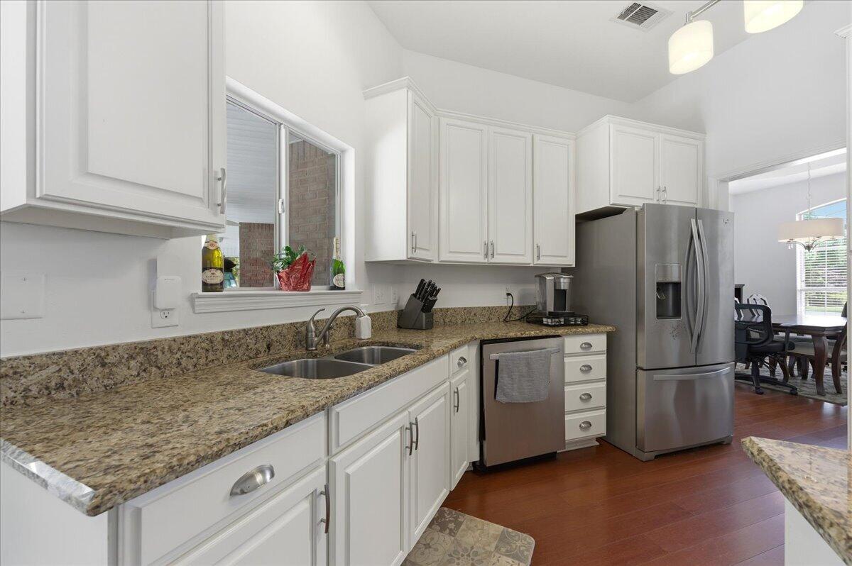 ROCKY BAYOU COUNTRY CLUB ESTATES 11 - Residential