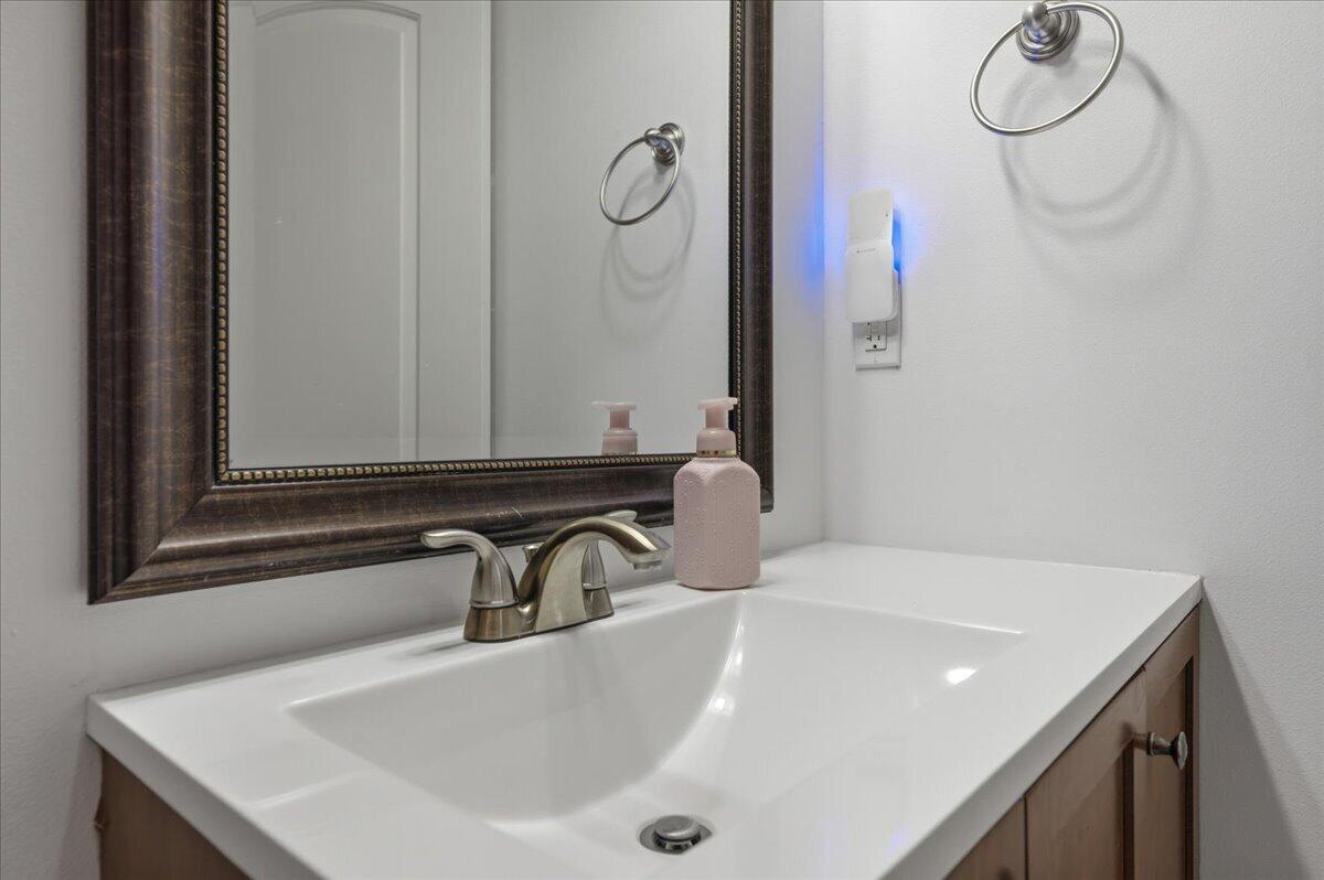 ROCKY BAYOU COUNTRY CLUB ESTATES 11 - Residential