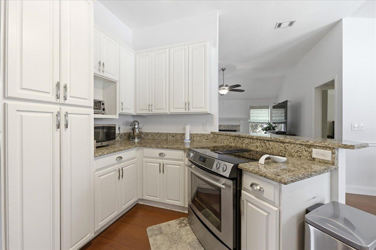 ROCKY BAYOU COUNTRY CLUB ESTATES 11 - Residential