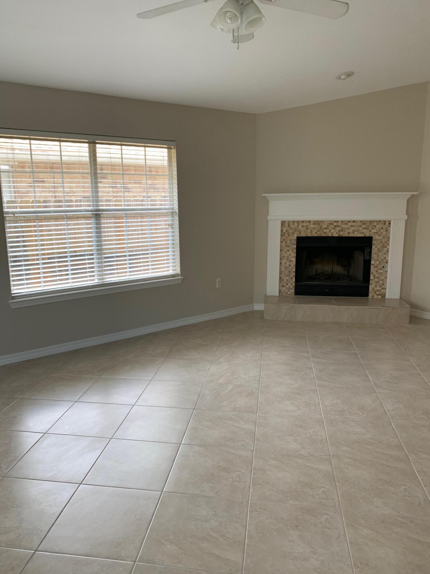 SUNSAIL S/D - Residential Lease