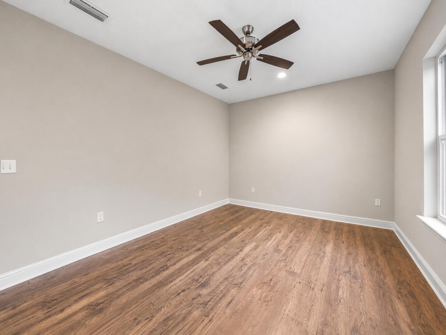 LAUREL OAKS S/D - Residential