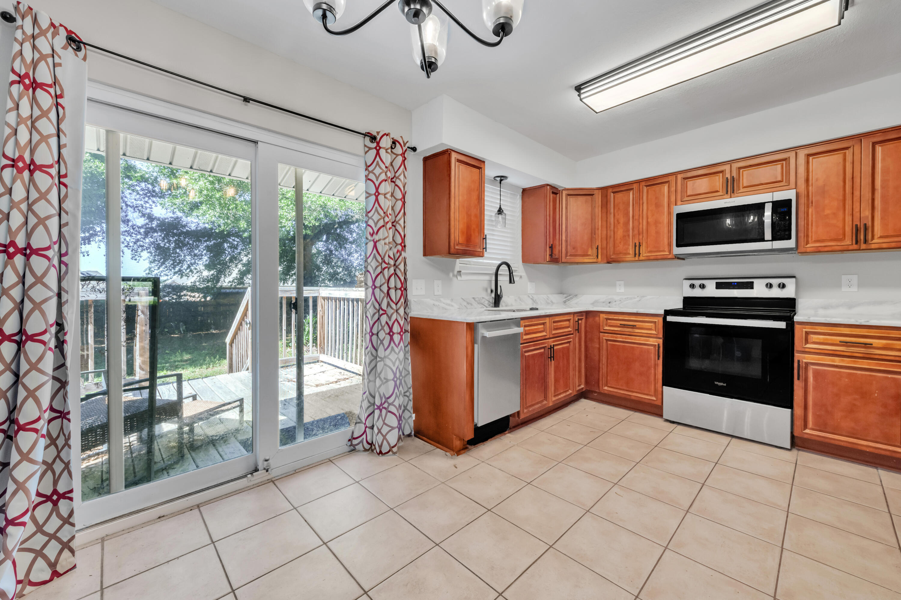 LEON HEIGHTS - Residential
