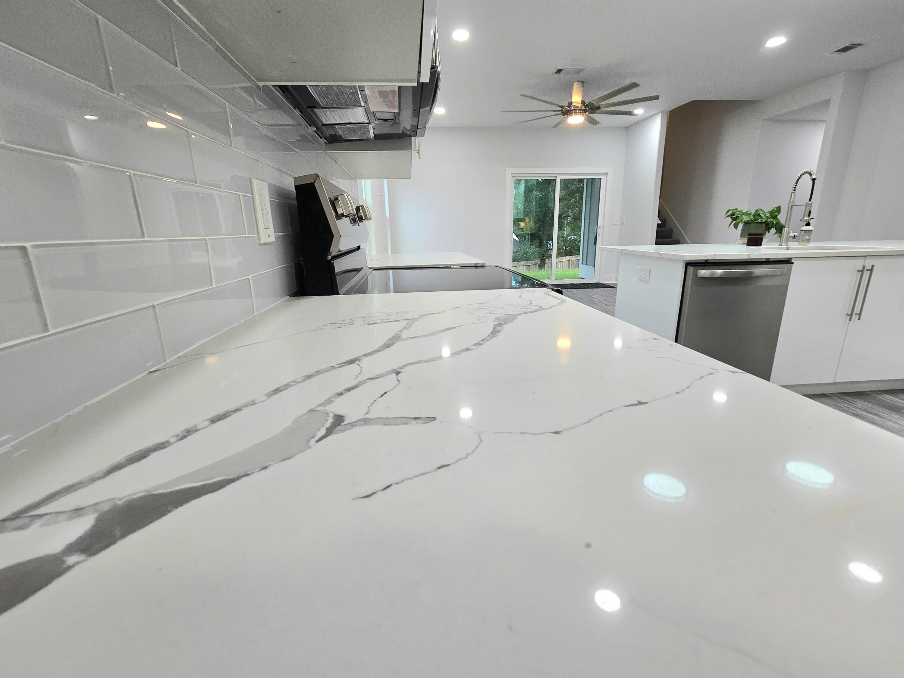 RIVERCHASE S/D - Residential