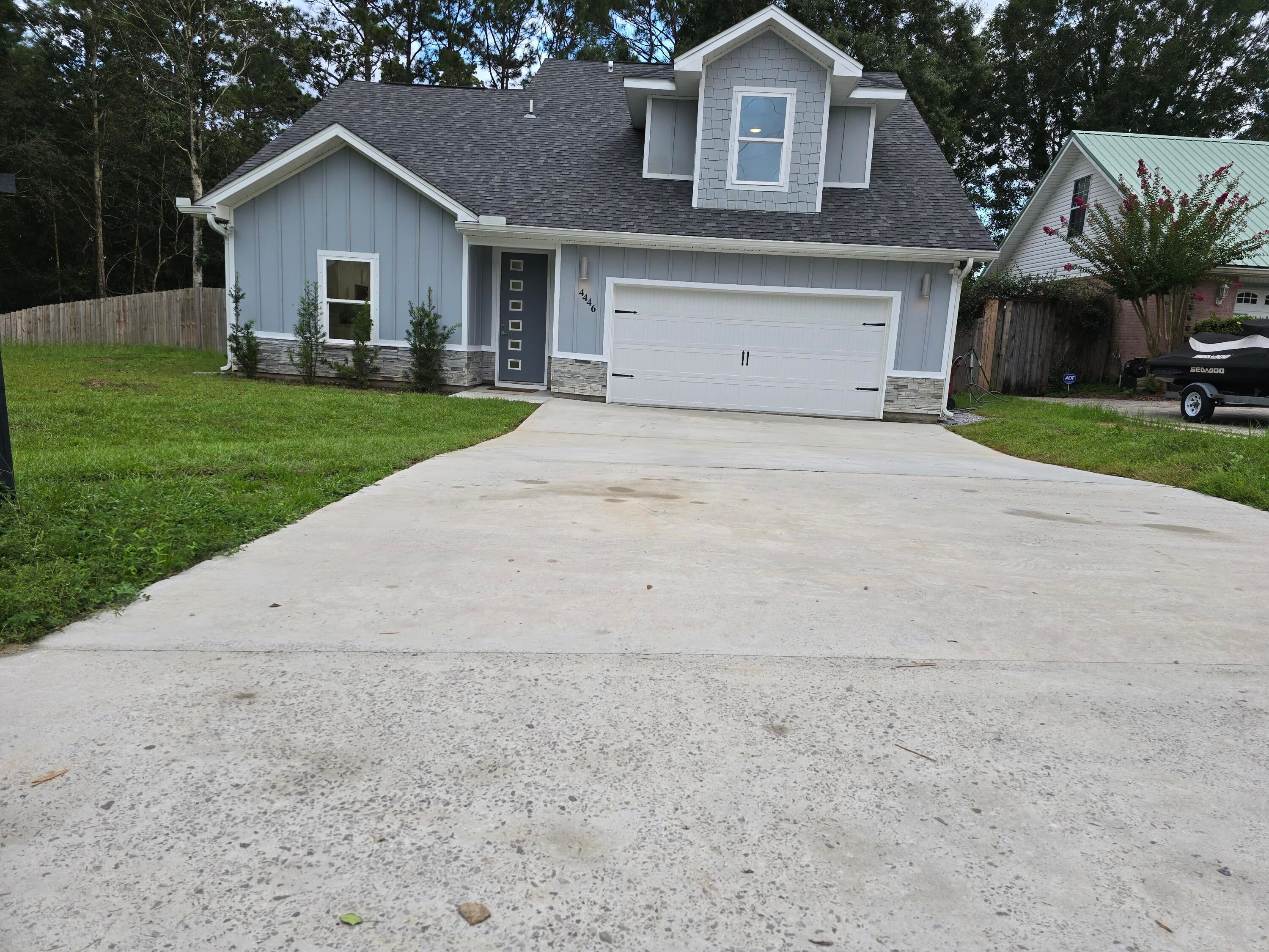 RIVERCHASE S/D - Residential
