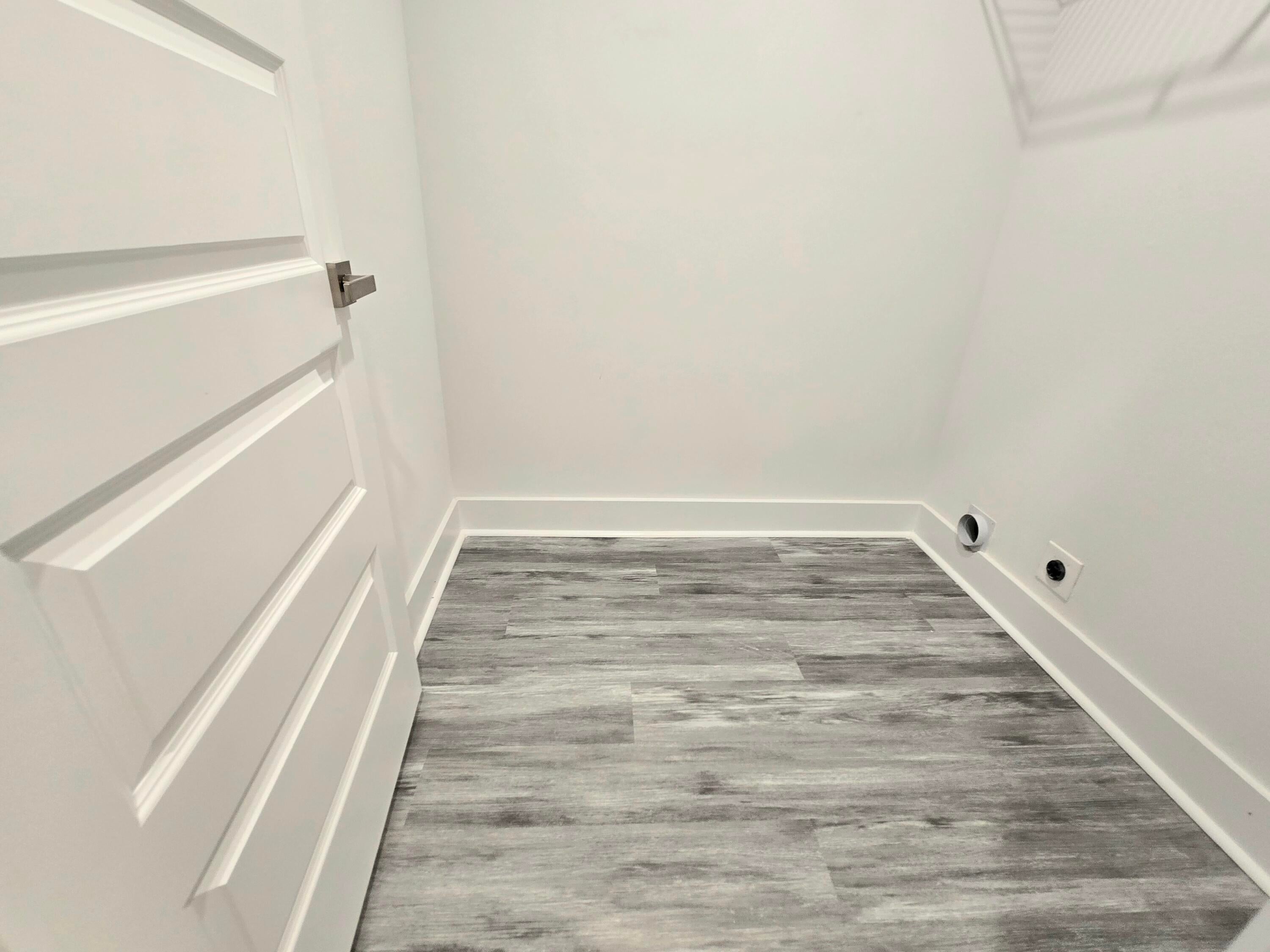 RIVERCHASE S/D - Residential