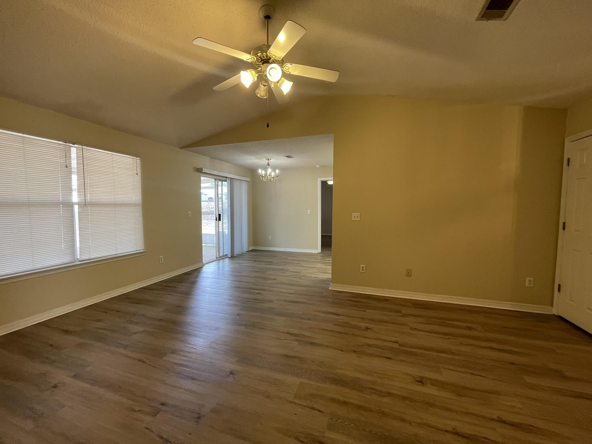 COUNTRYVIEW ESTATES 6TH ADDN PH1 - Residential Lease
