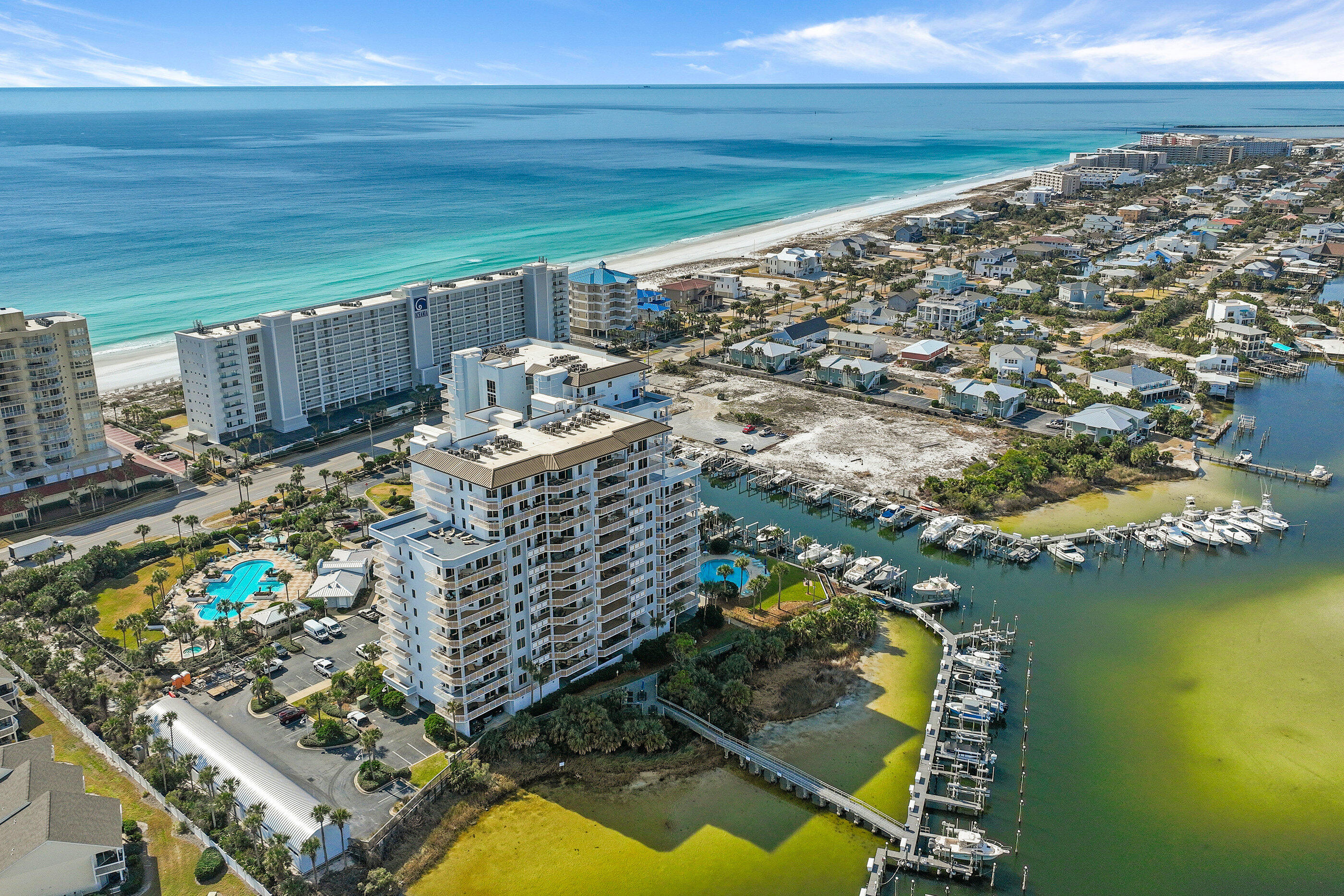 HARBOR LANDING - Residential