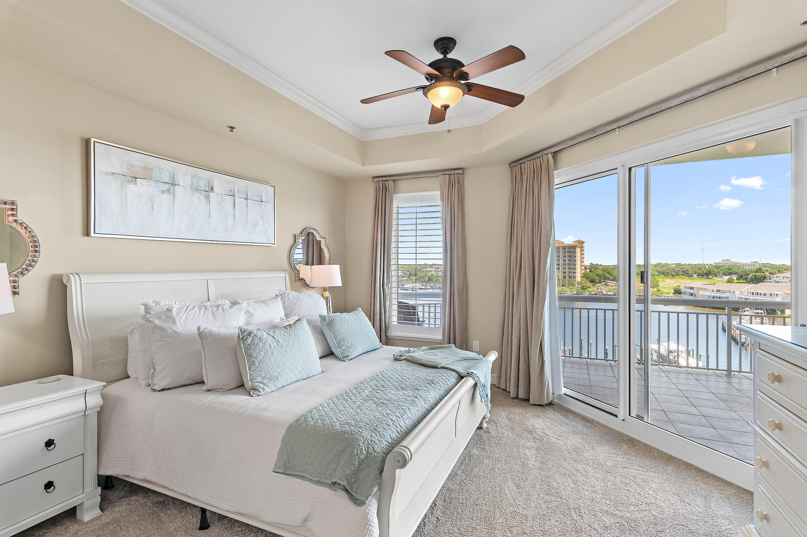 HARBOR LANDING - Residential
