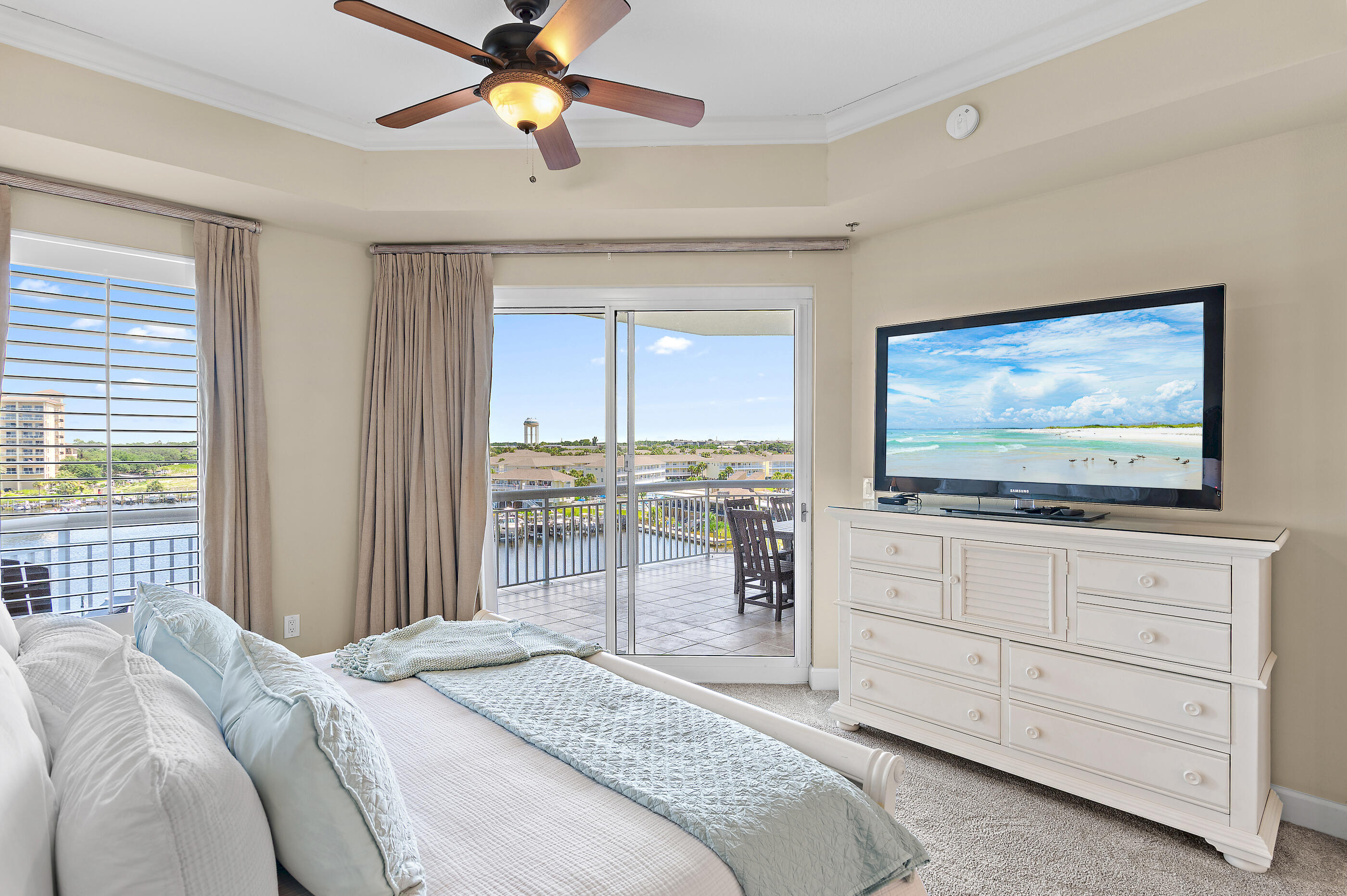 HARBOR LANDING - Residential