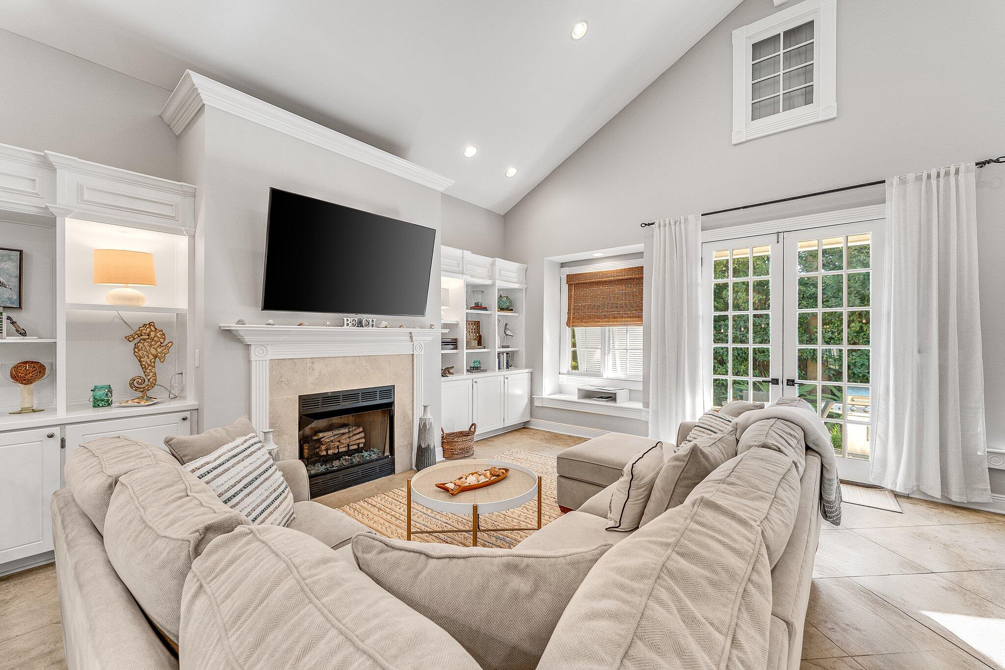 CARIBE - Residential Lease