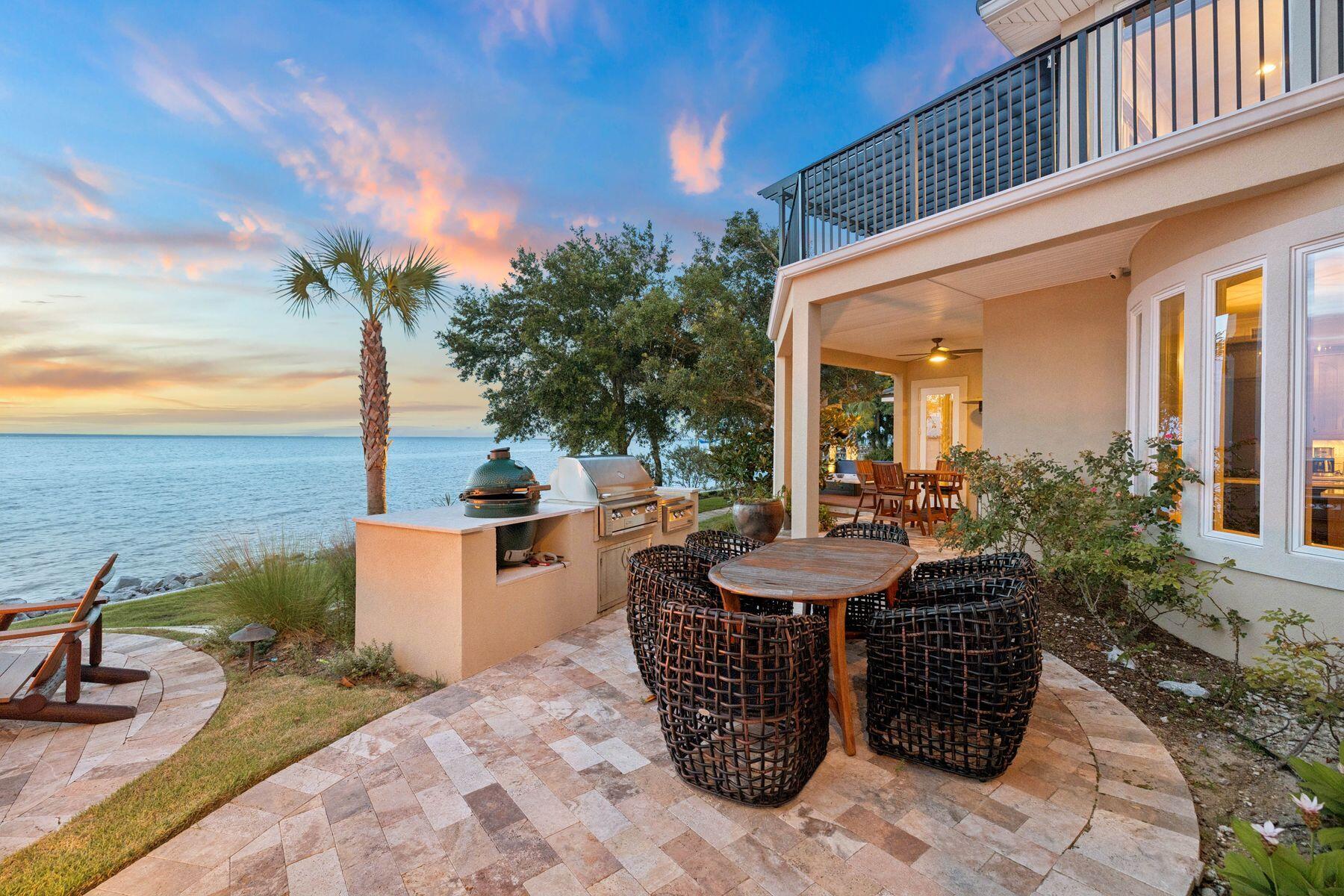 SANTA ROSA BEACH ESTATES - Residential