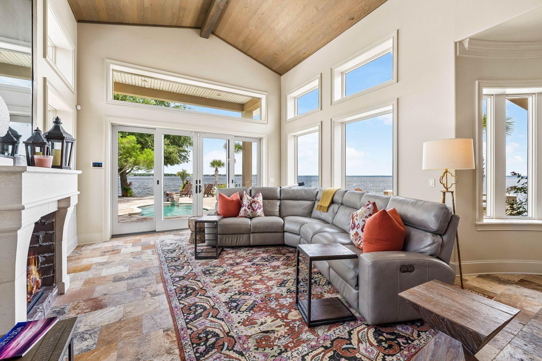 SANTA ROSA BEACH ESTATES - Residential