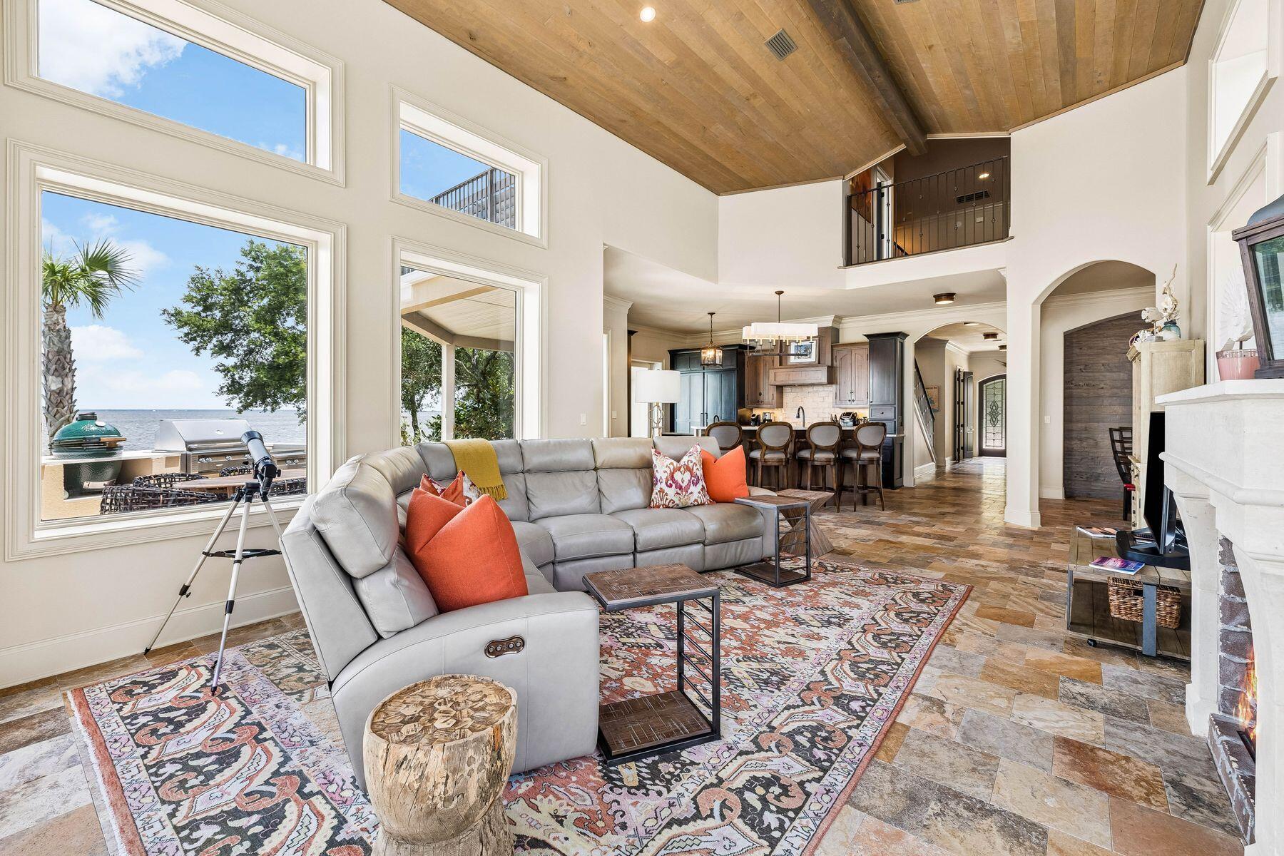 SANTA ROSA BEACH ESTATES - Residential