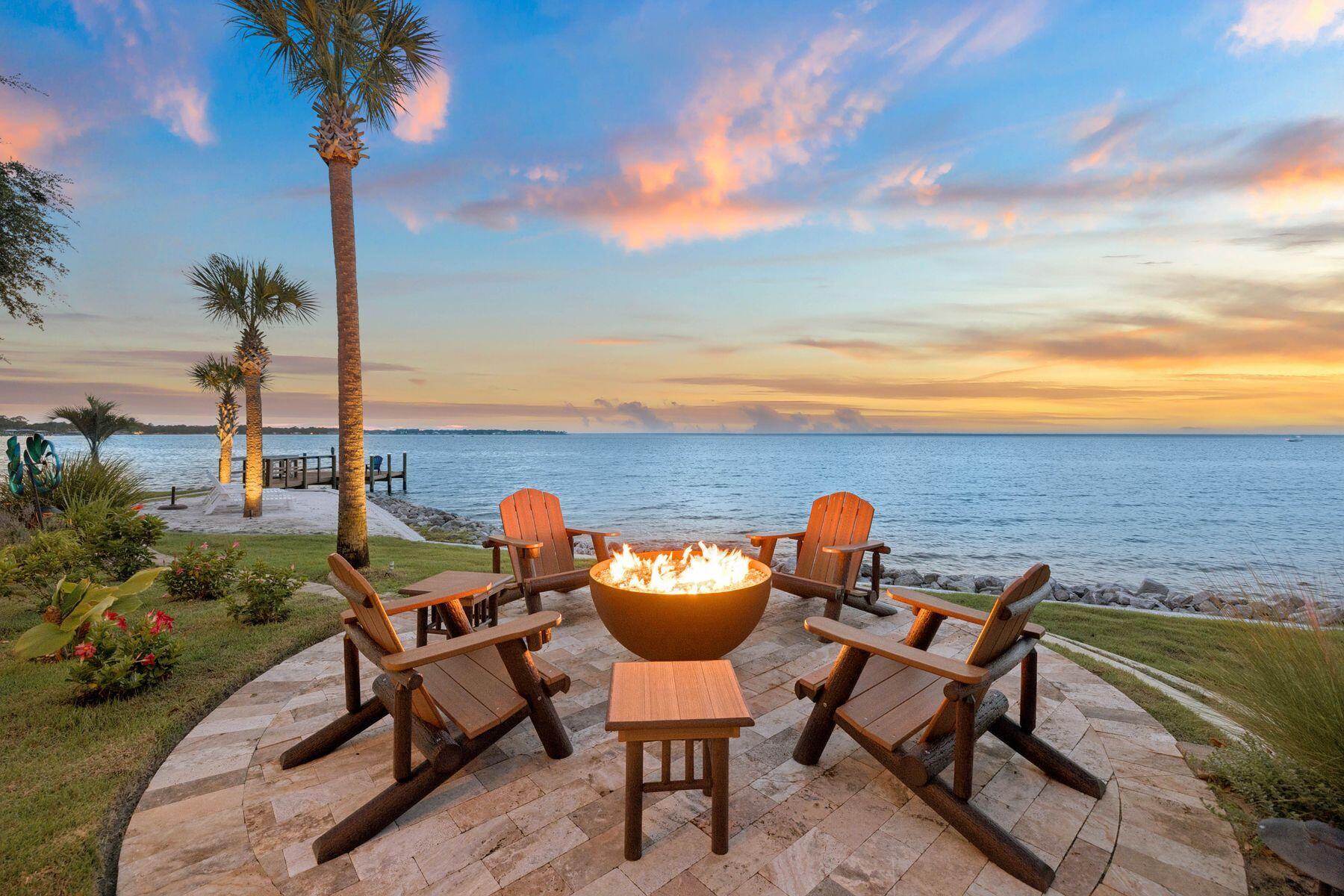 SANTA ROSA BEACH ESTATES - Residential