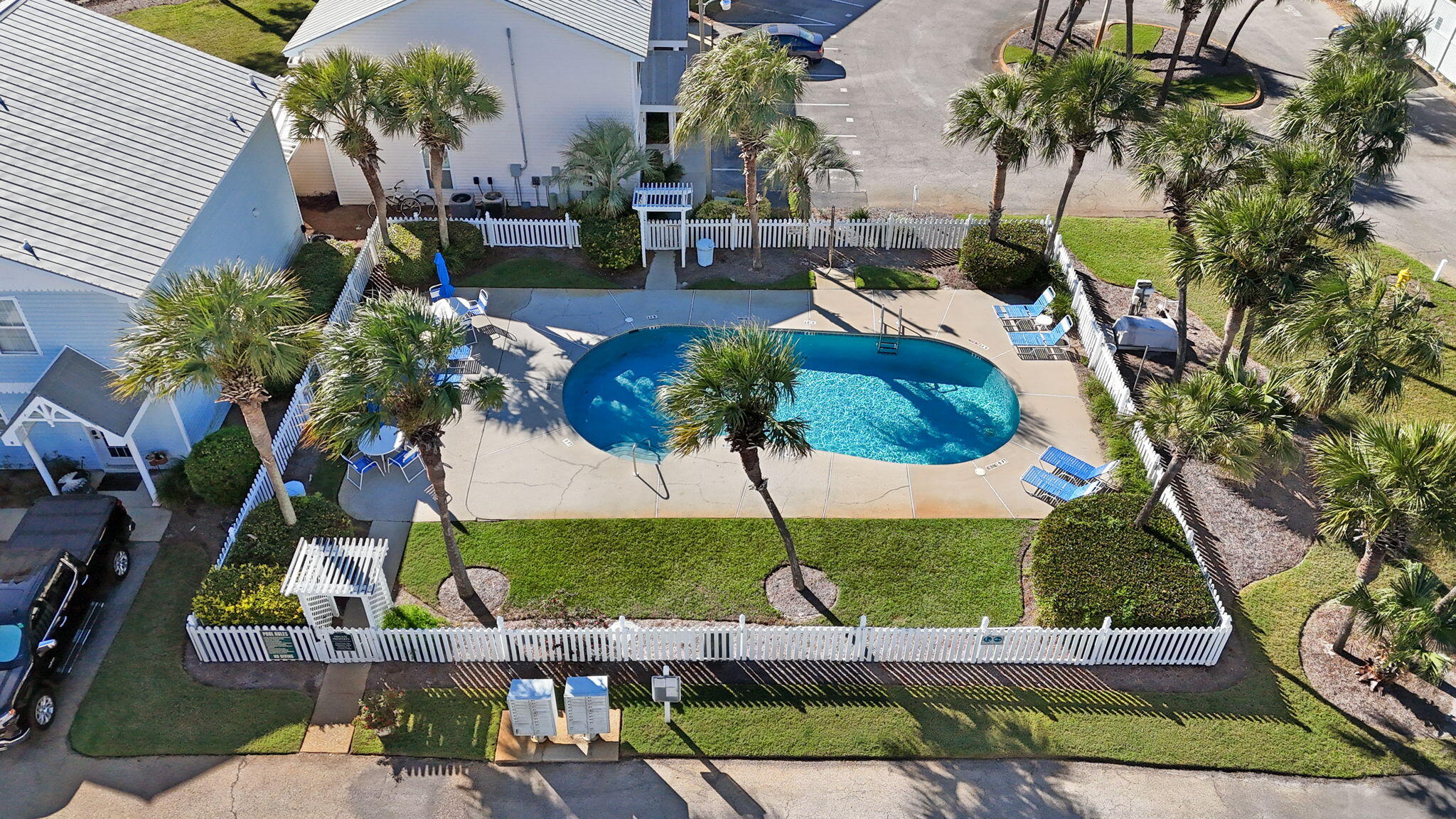SUMMERLAKE T/H - Residential