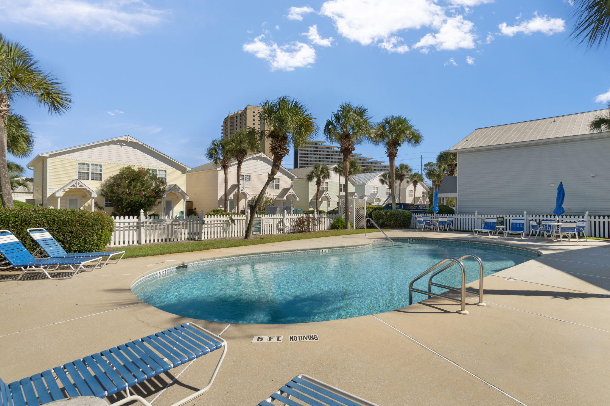 SUMMERLAKE T/H - Residential