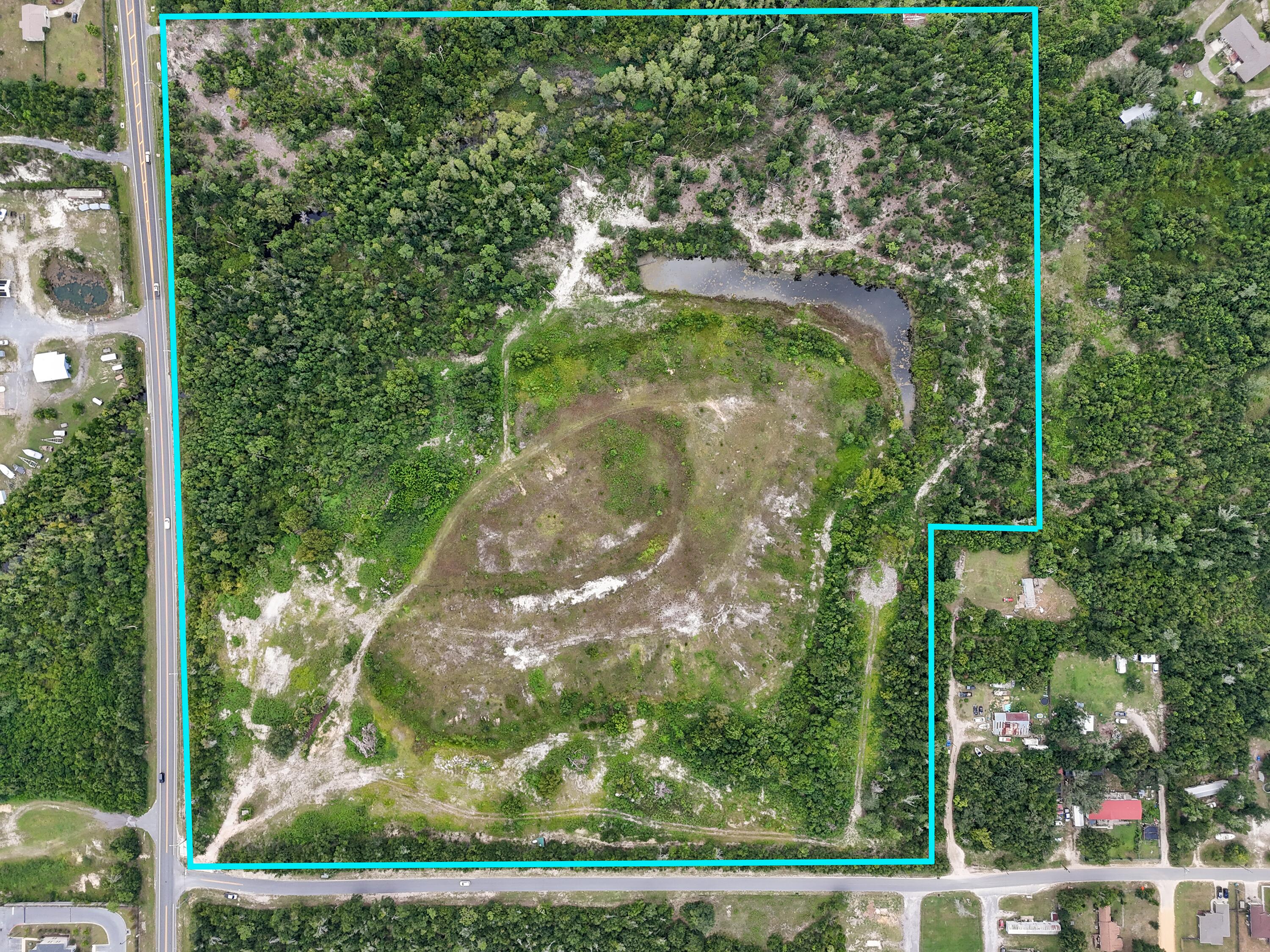 NO RECORDED SUBDIVISION - Land
