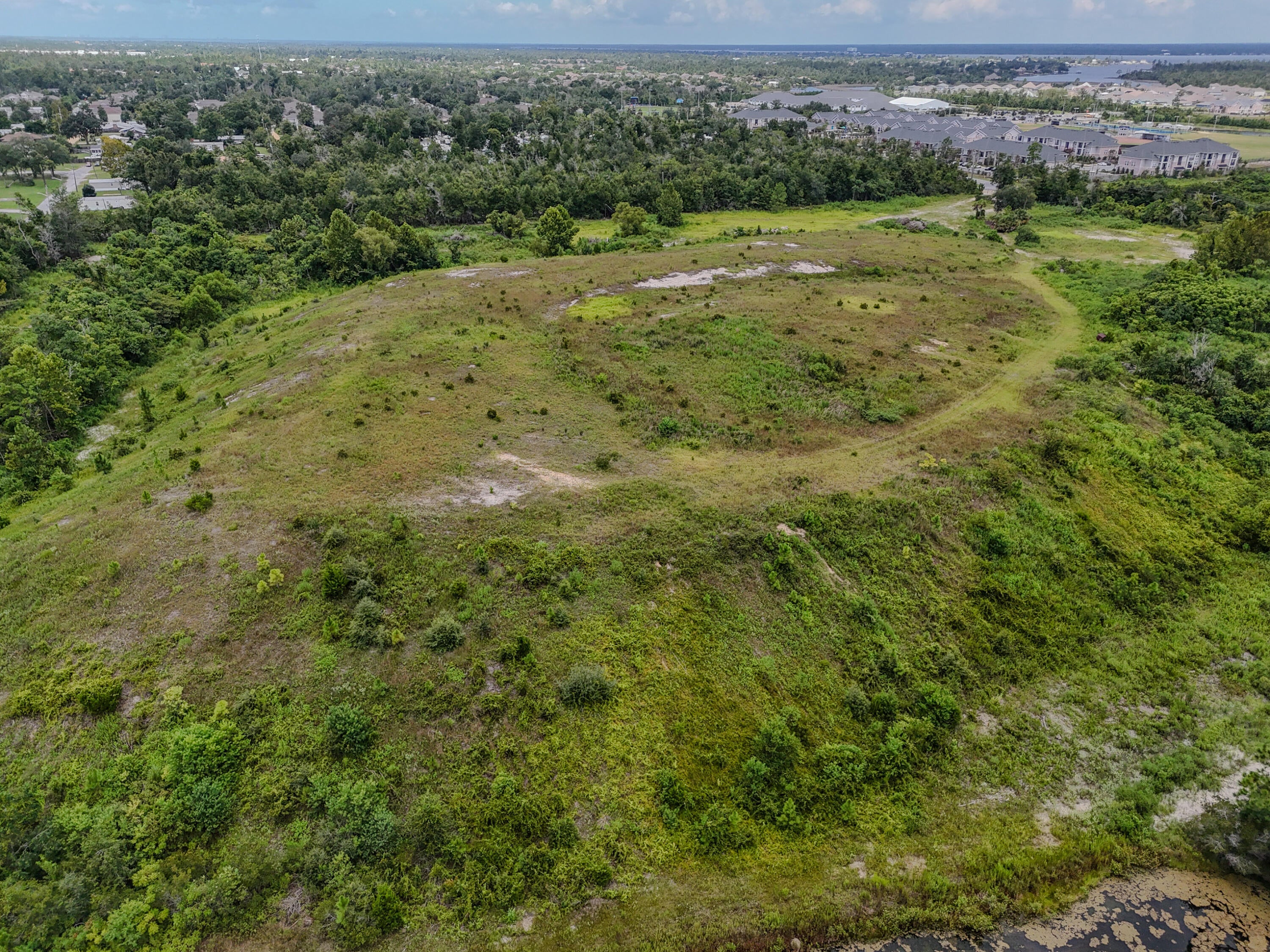 NO RECORDED SUBDIVISION - Land